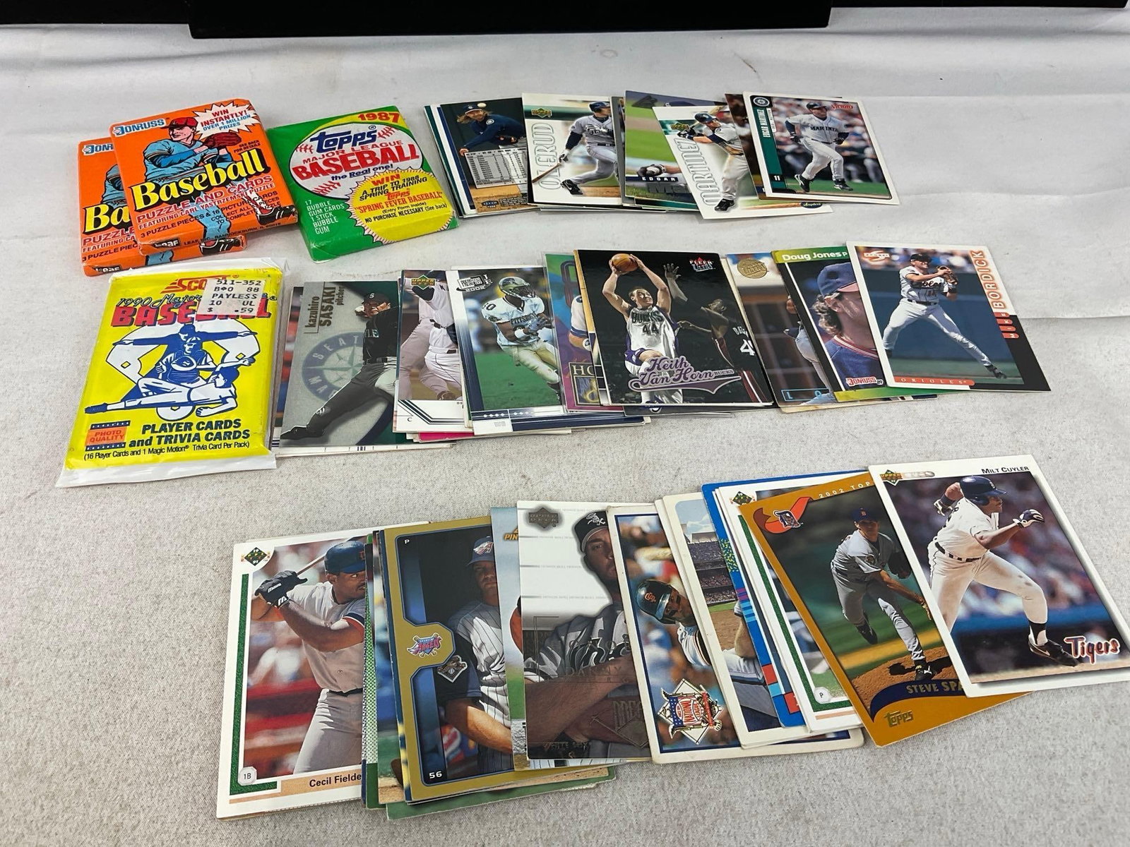 Collection of Magic The Gathering Cards, some from 1994, & some more modern, see pics for variety - 11