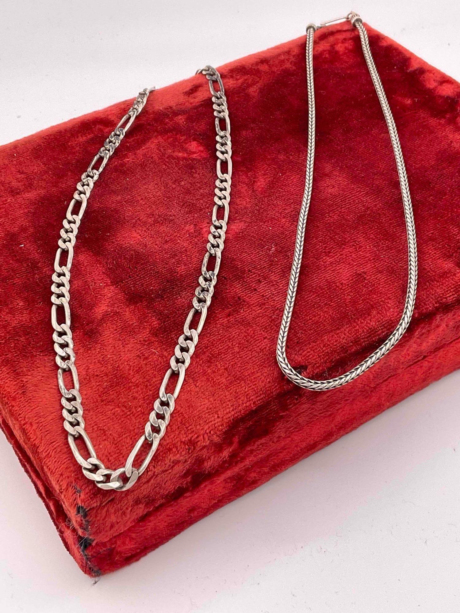Pair of 17 inch sterling silver necklaces both marked 35.2 g: C 5980