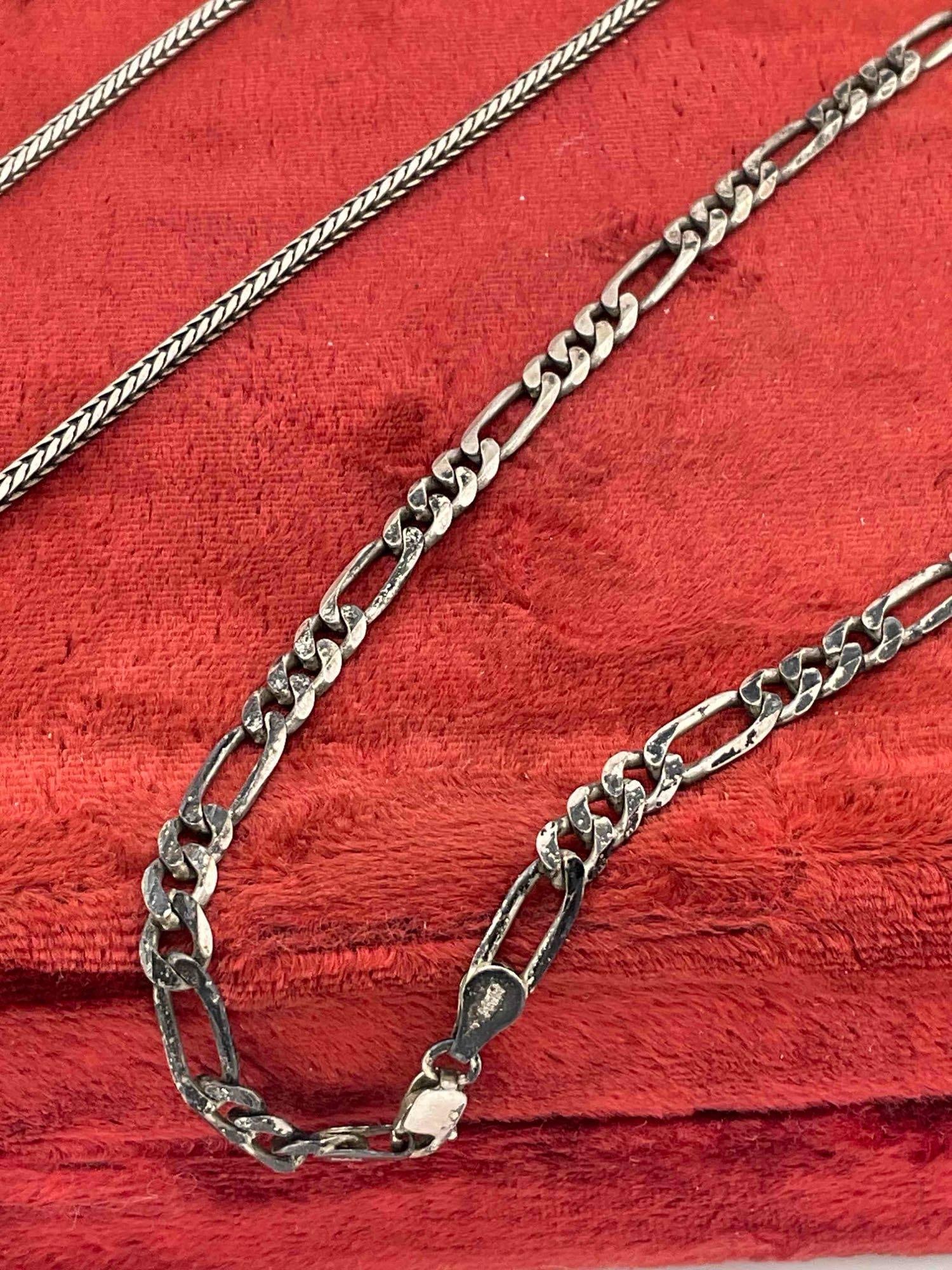 Pair of 17 inch sterling silver necklaces both marked 35.2 g - 4