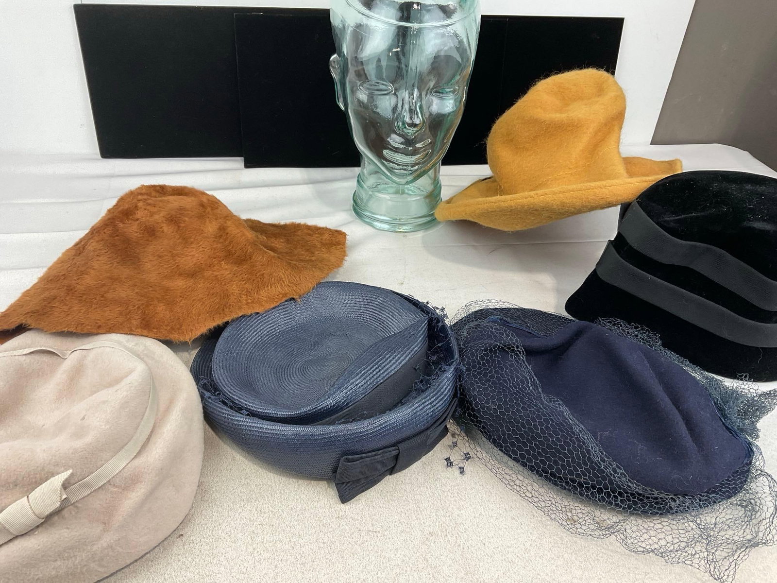Collection of 6 1940s-50s Hats, variety of brands, Velour, Brushed Felt Cloche, few Pillbox hats - 5