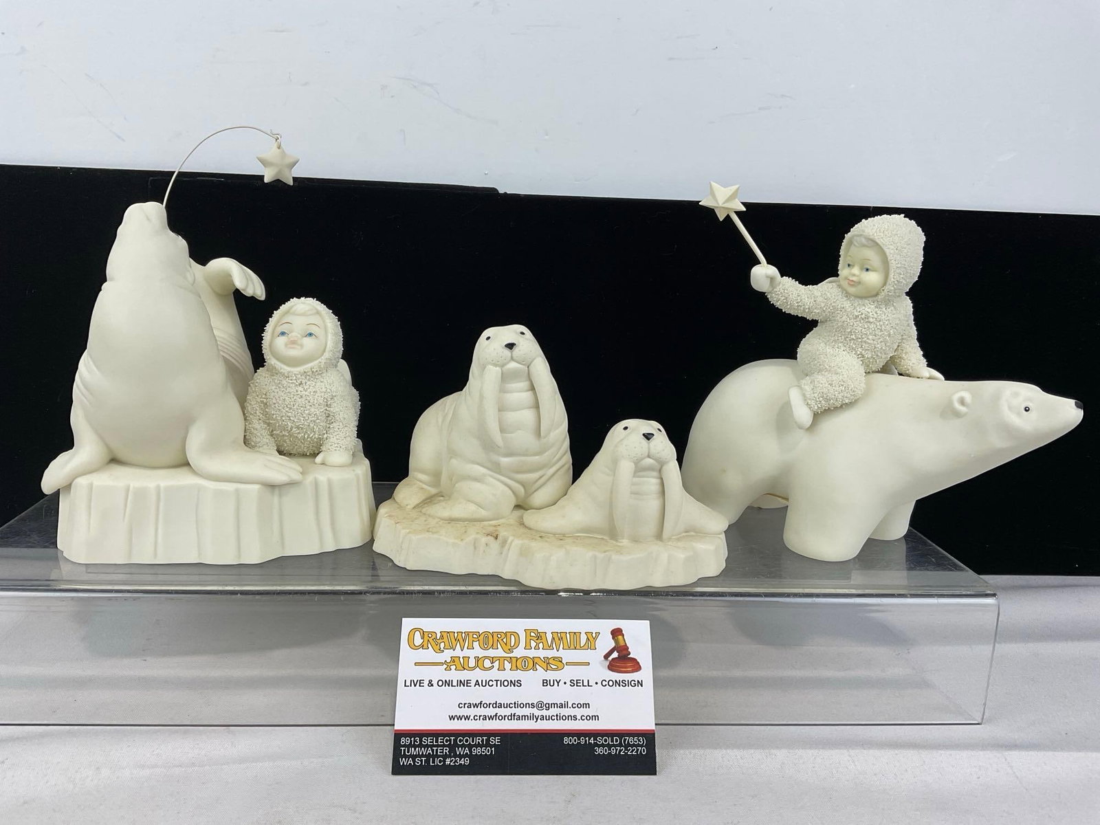 3 Dept. 56 Snowbabies Porcelain Figures, I Can Do That Too, Walruses, Polar Bear w/Kid: Appears to be in good shape. The piece measures approx 6h x 12w x 9d inches. See pics. E-6160