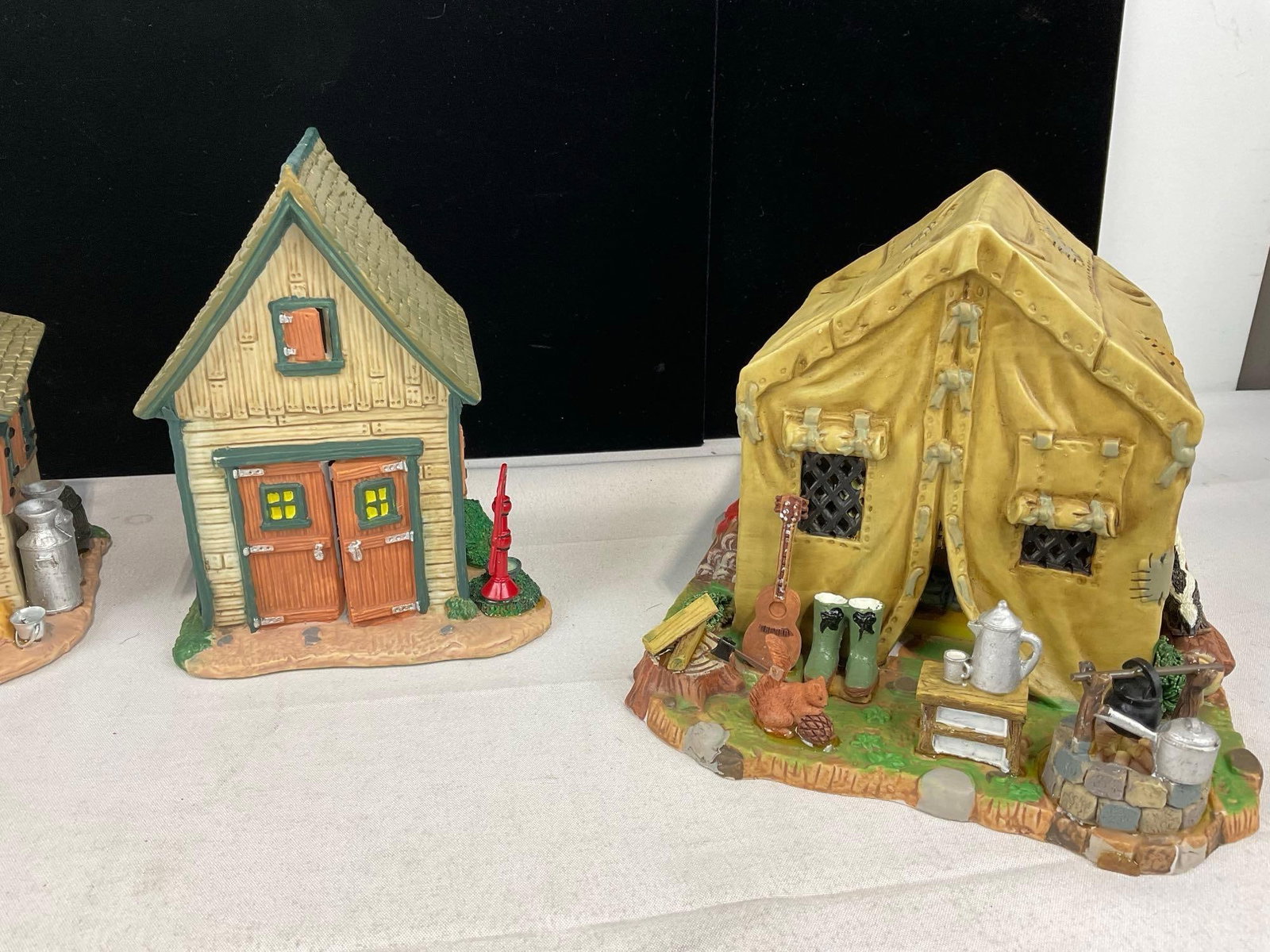 4 Lemax Lightup Bldgs, in original boxes, Bucks Hunting Cabin, Camping Tent, & Bluebird Acres - 4