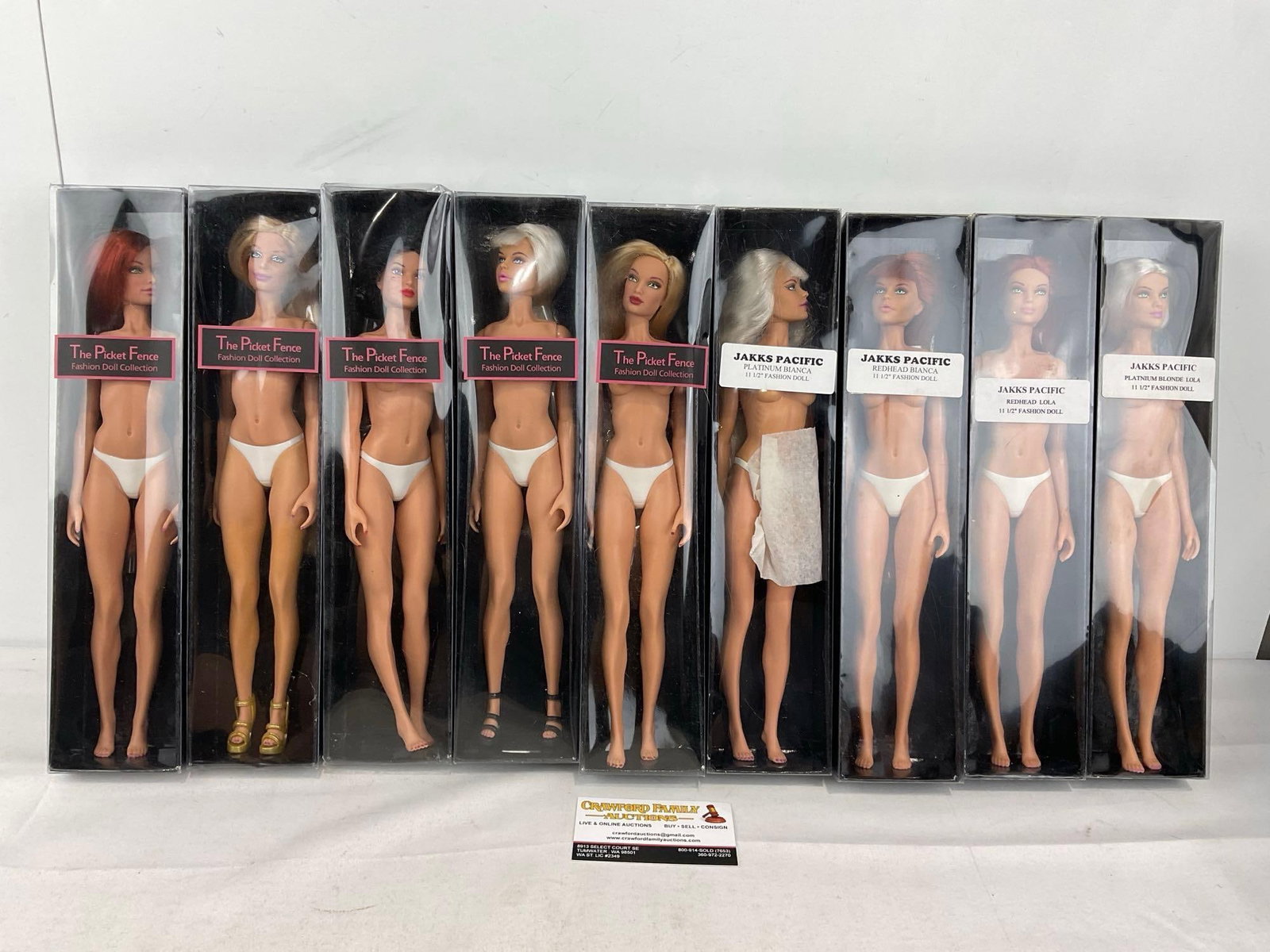 9 Jakks Pacific Fashion Dolls, The Picket Fence, 11.5 inch, Bianca & Lola w/different hair colors: Appears to be in good shape. The piece measures approx 9h x 15w x 7d inches. See pics. E-6160