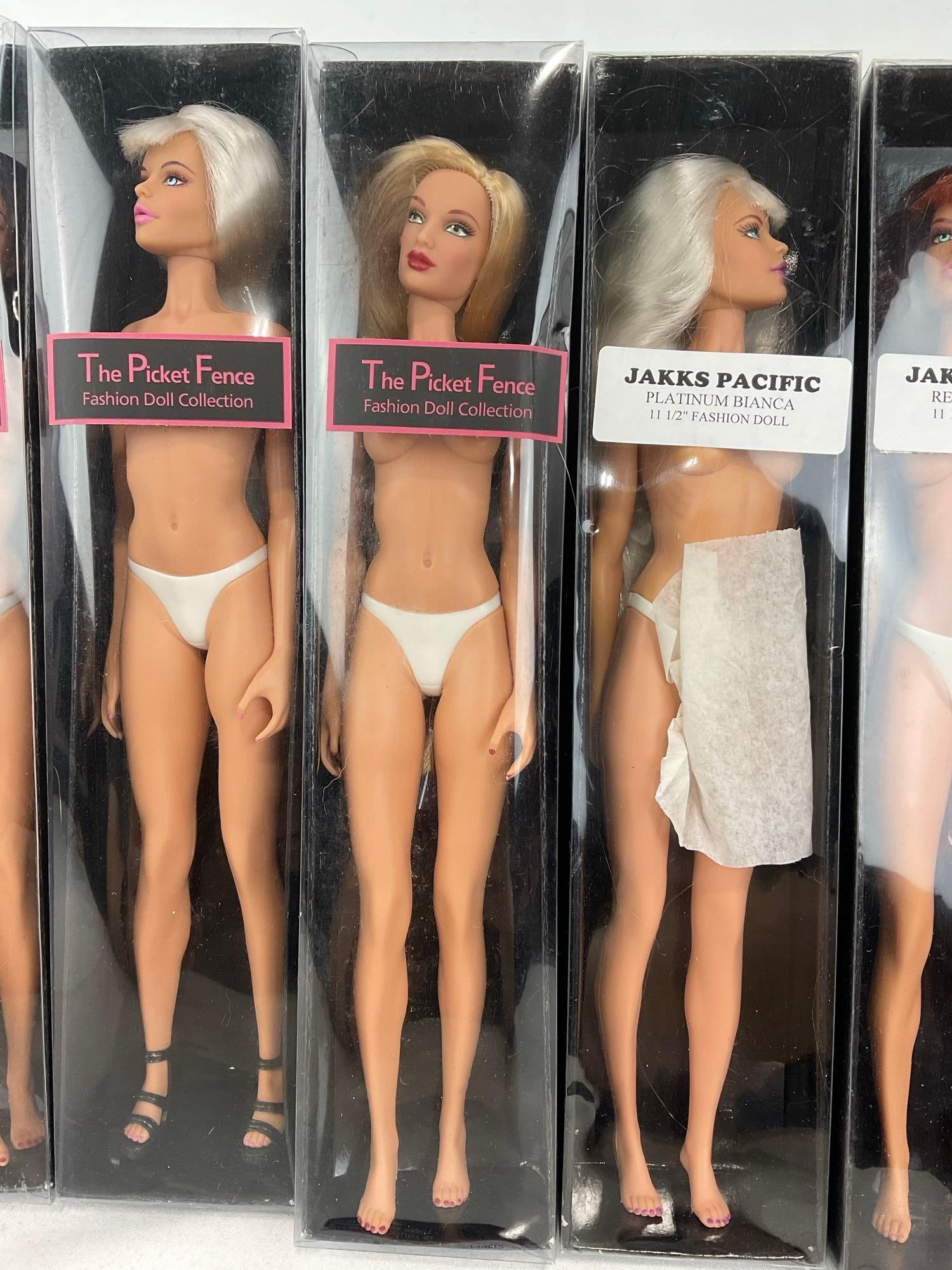 9 Jakks Pacific Fashion Dolls, The Picket Fence, 11.5 inch, Bianca & Lola w/different hair colors - 3