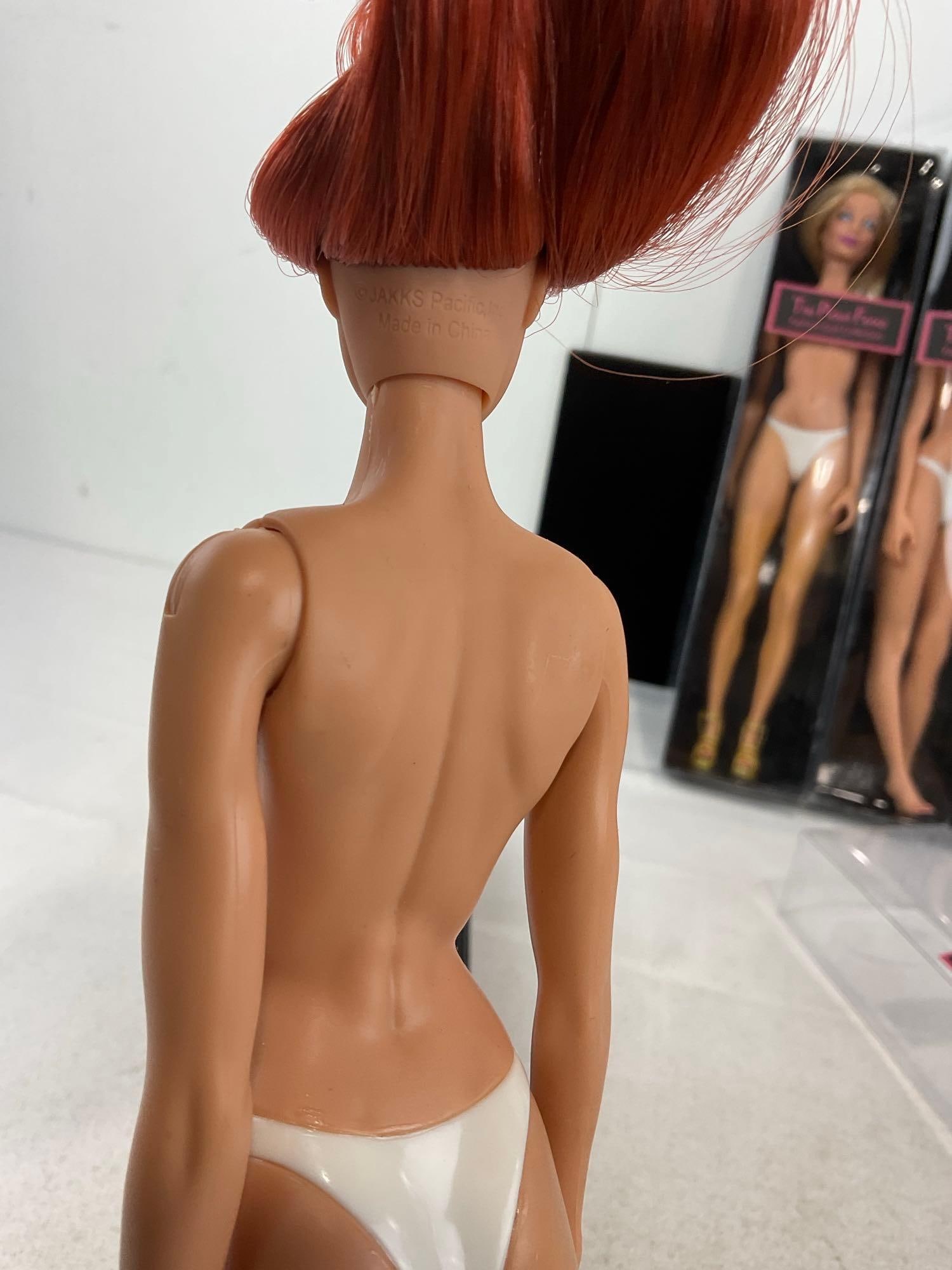 9 Jakks Pacific Fashion Dolls, The Picket Fence, 11.5 inch, Bianca & Lola w/different hair colors - 5