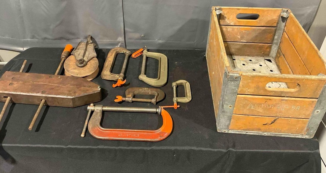 7 pcs Vintage Tools incl. Clamps & Pulley in Vintage Arden Wooden Box. Very Good Condition. (1 of 9)