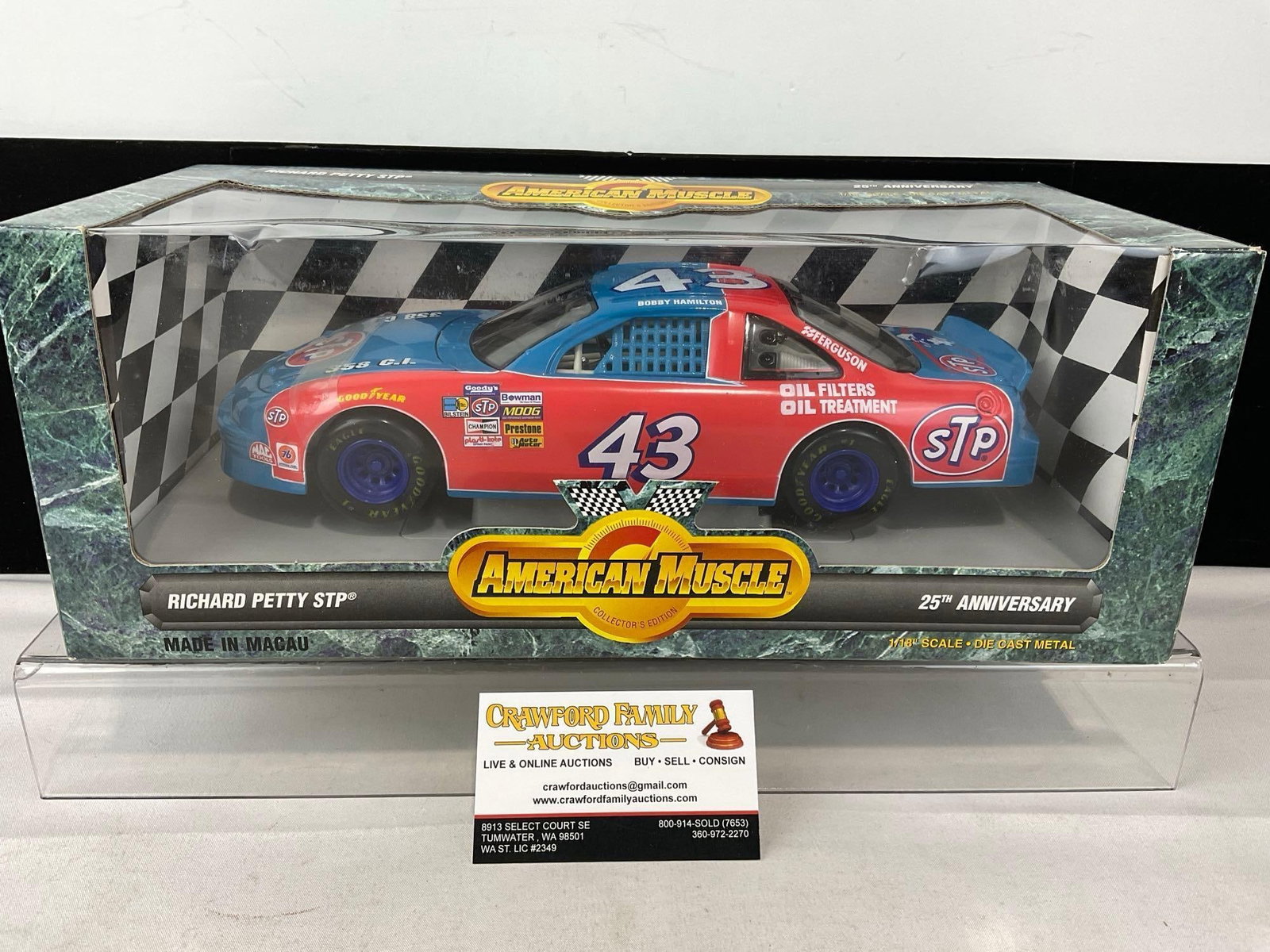 Diecast 1:18 Scale Ertl American Muscle Richard Petty STP 25th Anniversary Race Car model in box: Appears to be in good shape. The piece measures approx 6h x 14w x 7d inches. See pics. E-6150