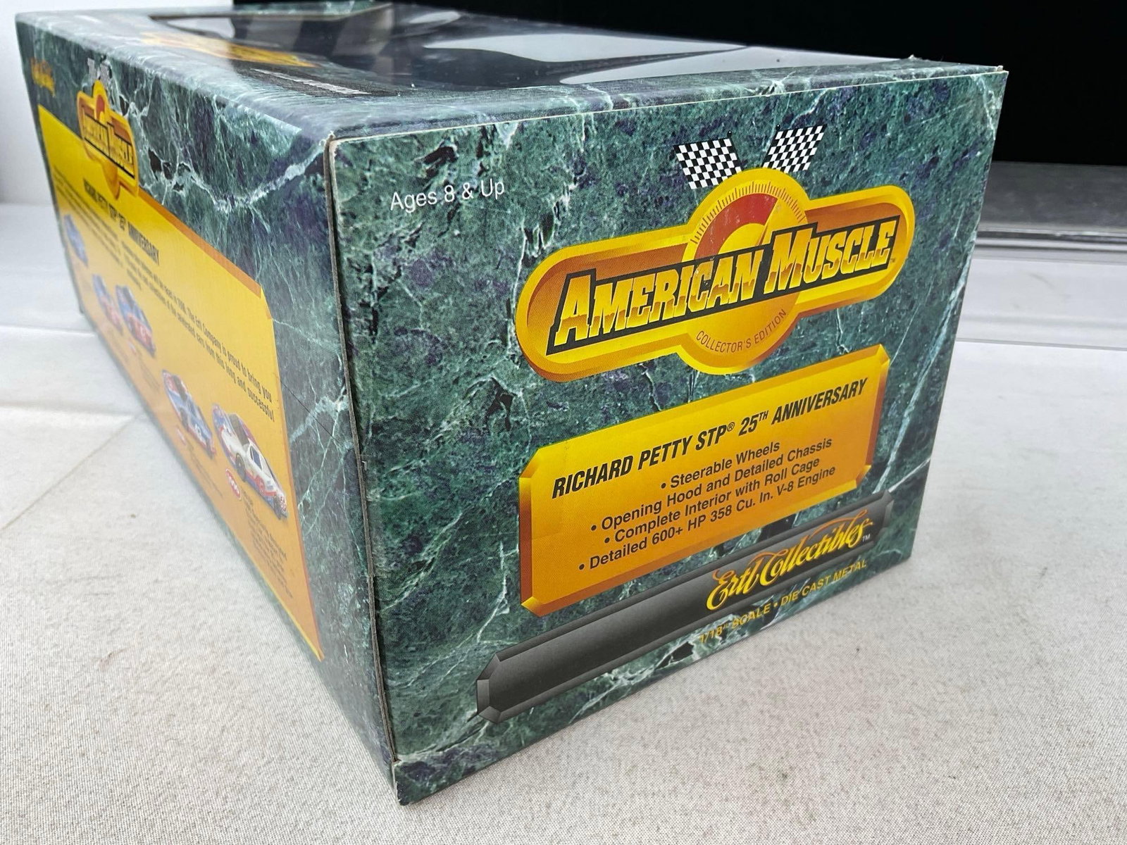 Diecast 1:18 Scale Ertl American Muscle Richard Petty STP 25th Anniversary Race Car model in box - 3