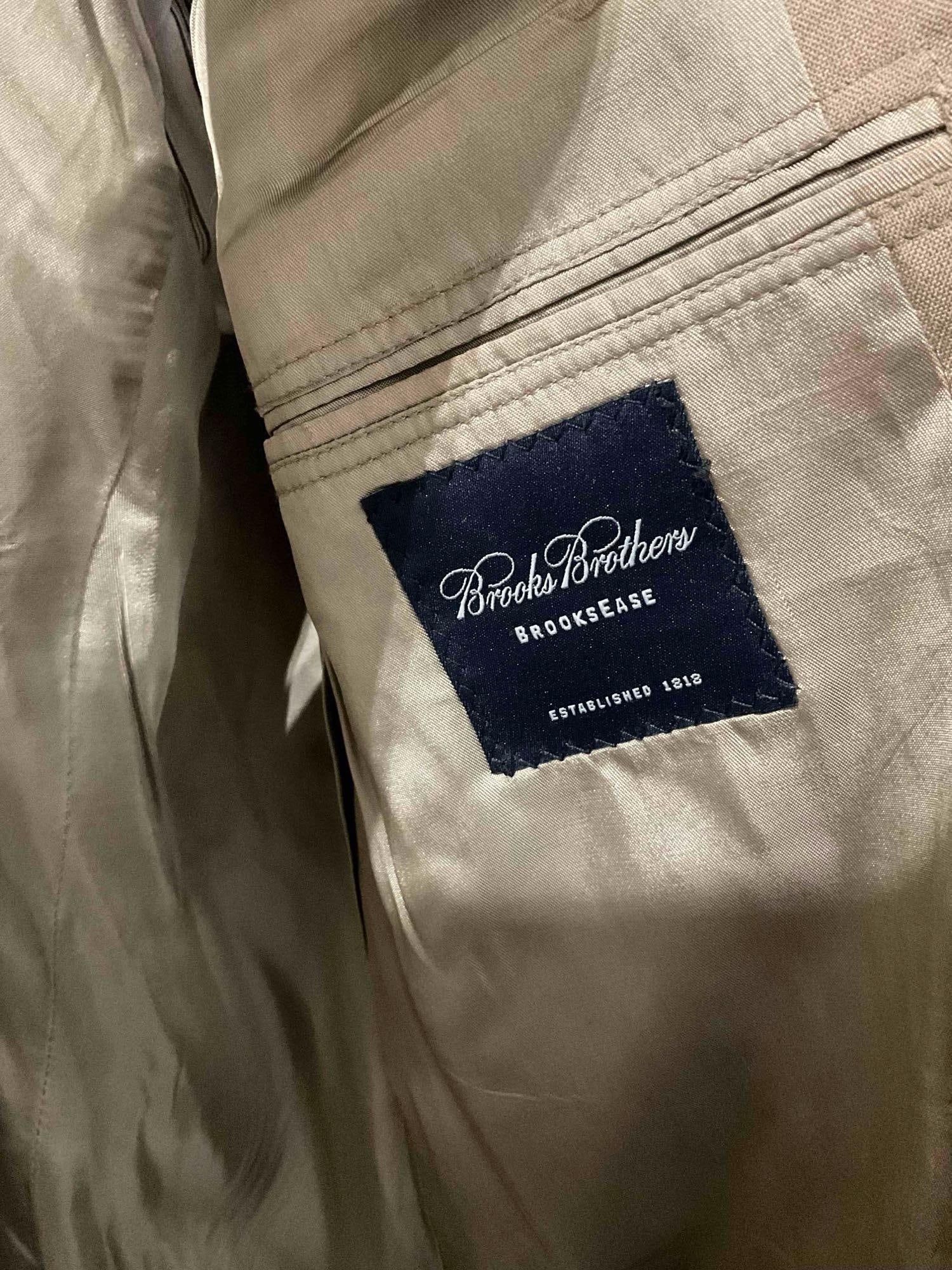 10 pcs Men's Clothing Collection, incl. Brooks Brothers Khaki Suit, North End Jacket & More! - 16