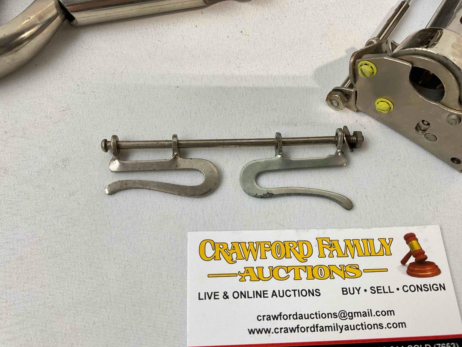 5 pcs Vintage Tools, incl. Hole Punch & 4x Coin Changers, incl. McGill High Speed Changer. - 5