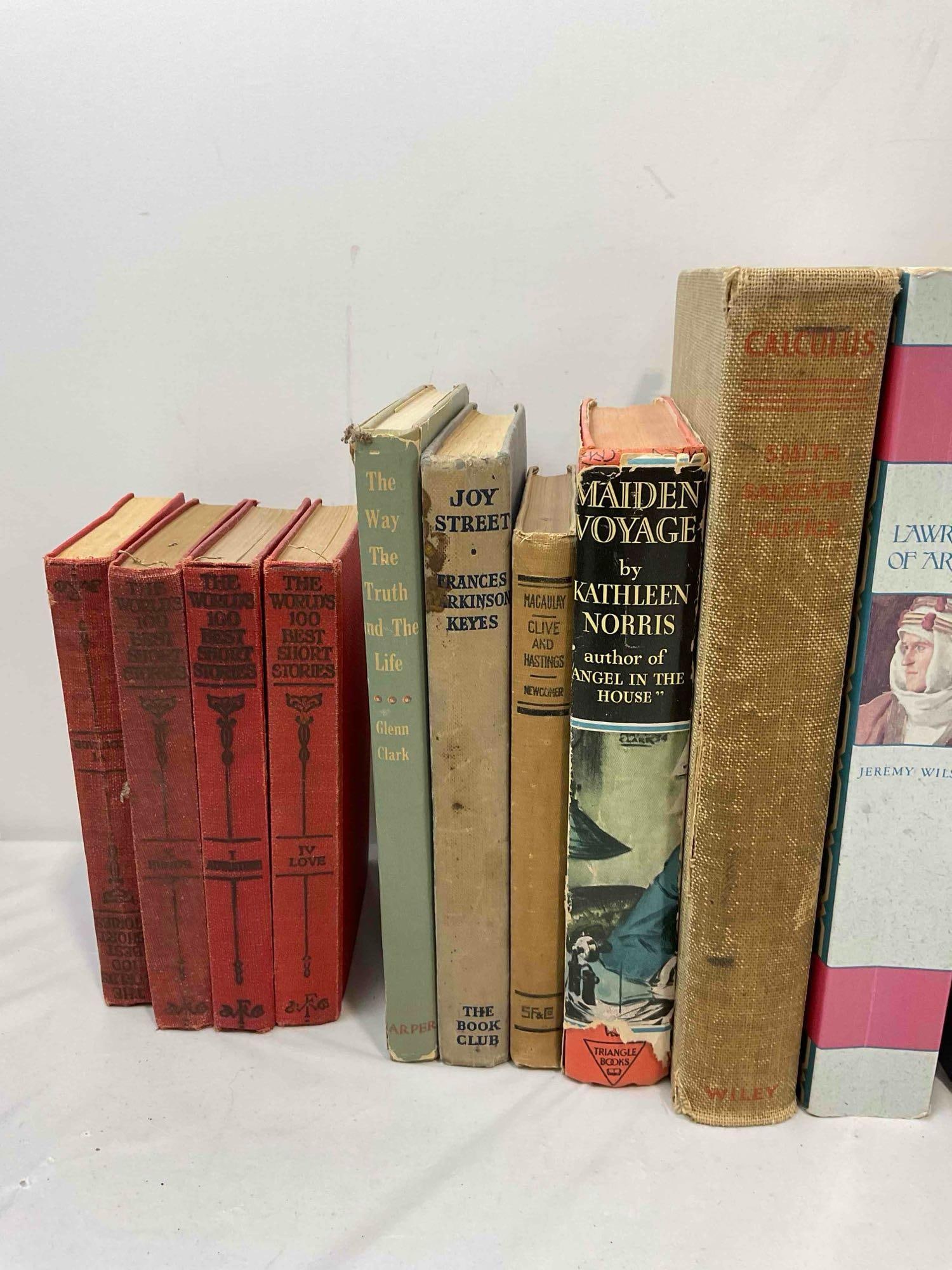 25 pcs Vintage Books, incl. "Character Sketches," "Jane Eyre" & Much More. Fair Condition. - 4