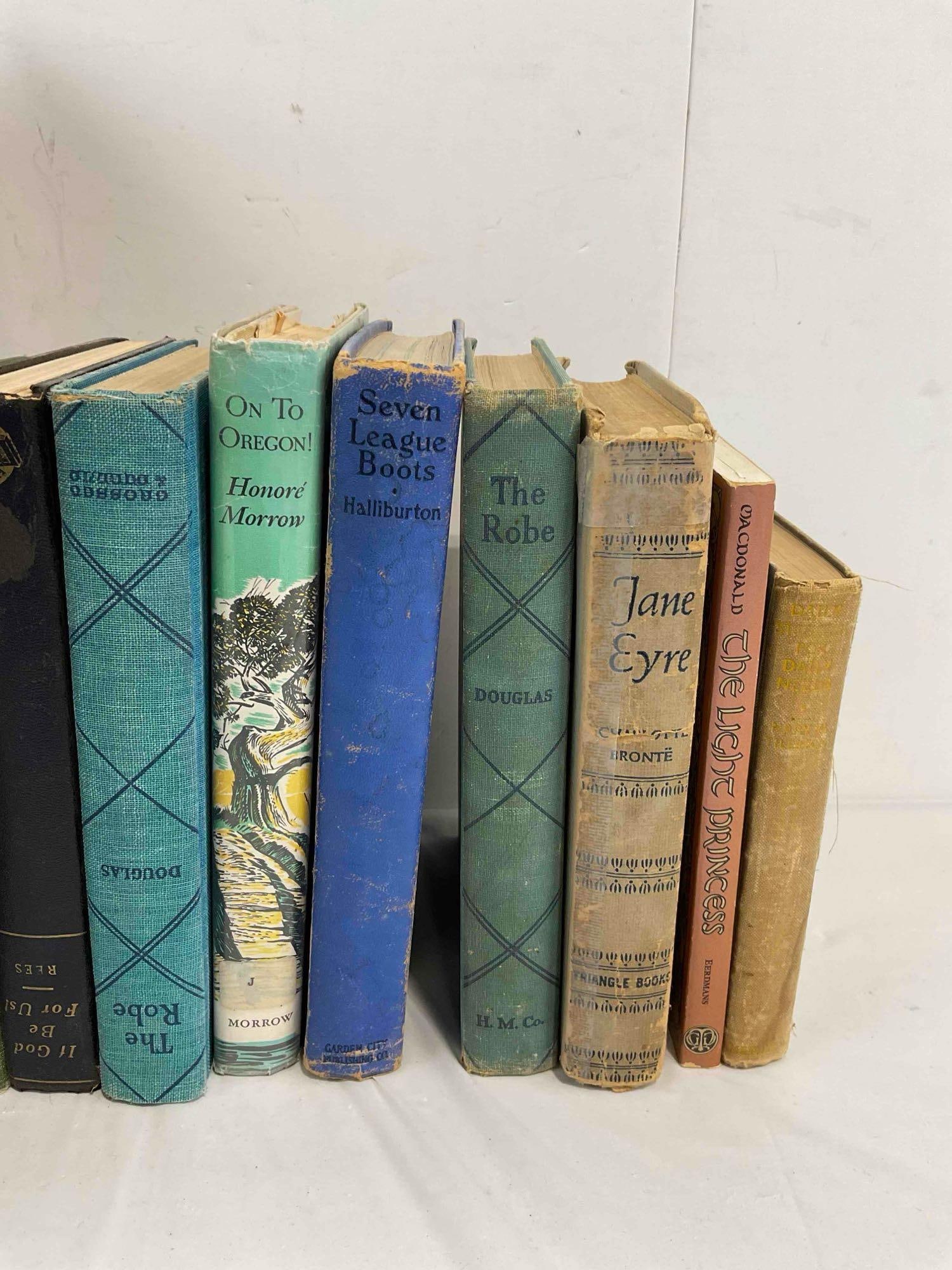 25 pcs Vintage Books, incl. "Character Sketches," "Jane Eyre" & Much More. Fair Condition. - 6