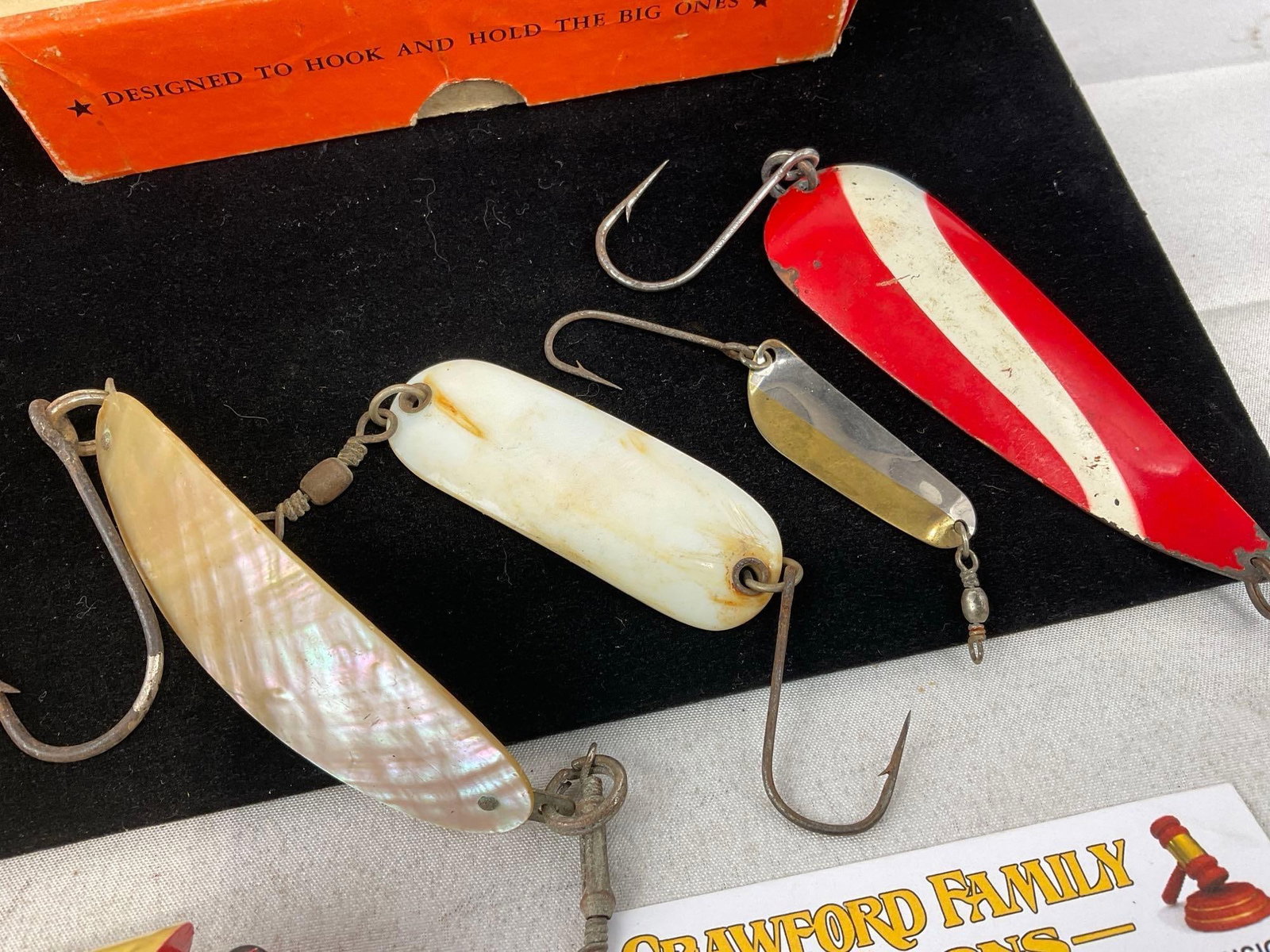 Fishing Lures, w/2 Martin Boxes, C.F.Forcier piece?, Martin Pearl Plug, Flashers & more - 4