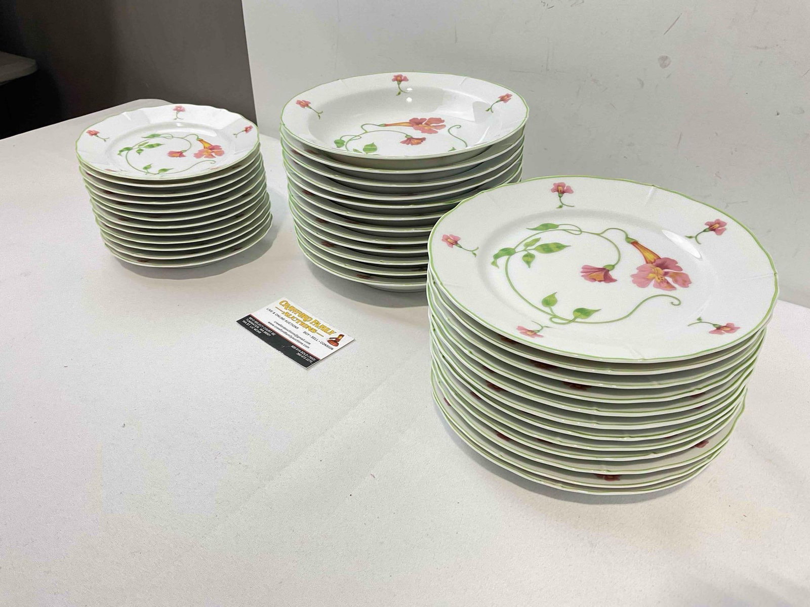 36 pcs Vintage Denby White Ceramic Assortment w/ Floral Design. Good Condition. See pics. - 2