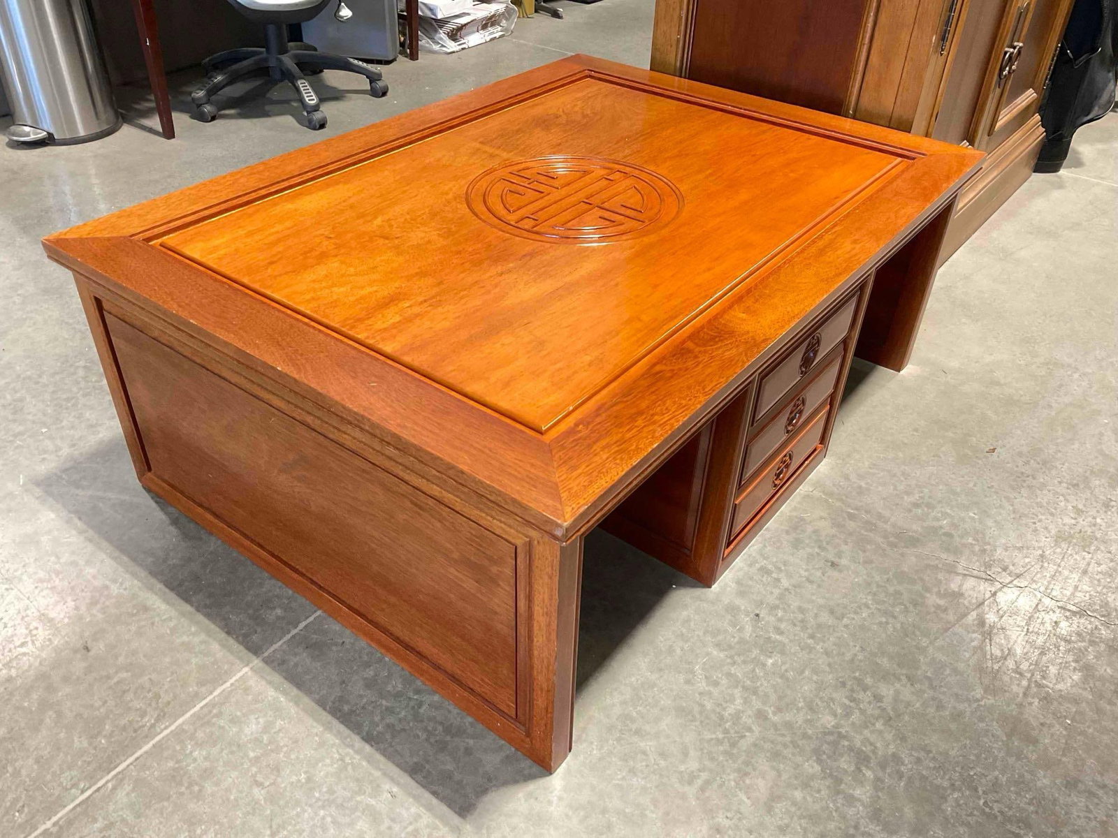 Handsome Vintage Asian Style Rosewood Low Table w/ 6 Drawers & Carved Longevity Symbol. - 2