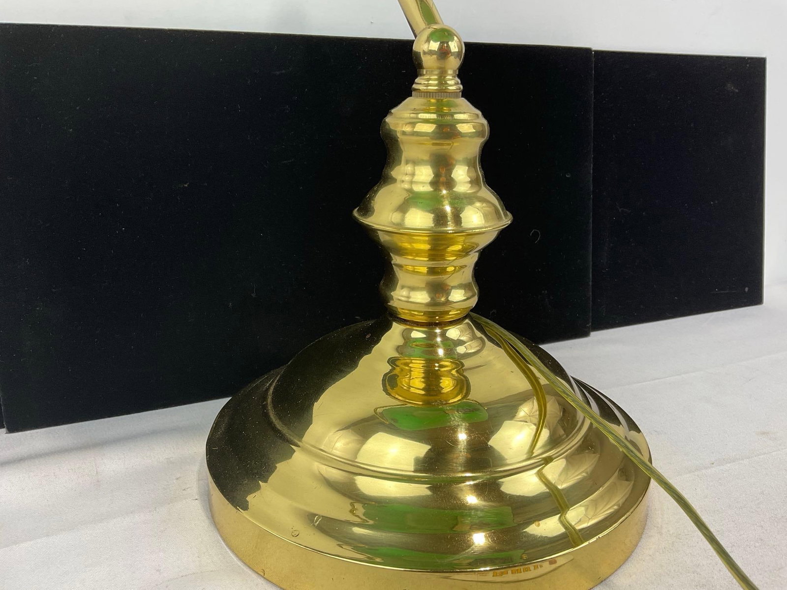 Green Glass Shade Banker Desk Lamp, Brass Base, Tested & working - 3