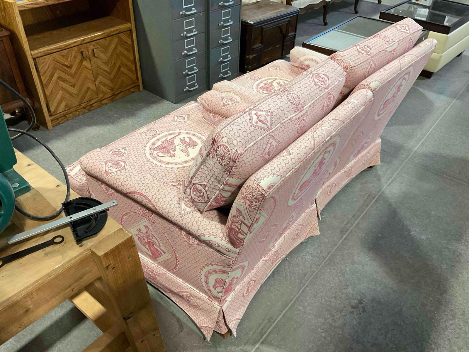 Pair of Kepler's Red & White Upholstered Arm Chairs w/ Neoclassical Motif. Good Condition. - 4