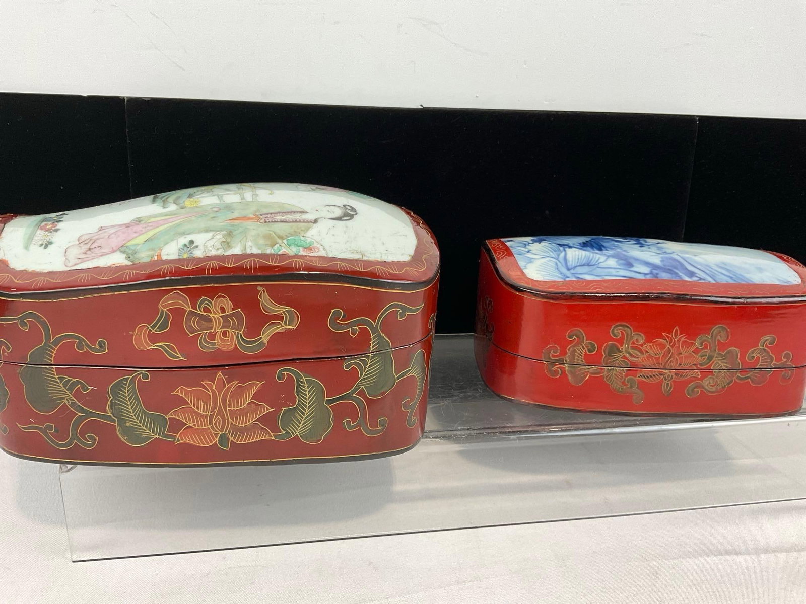 2 Vintage Chinese Export Shard Boxes, Jewelry Stash Boxes, Plate Fragments in Lacquered Wooden Bo... - 2