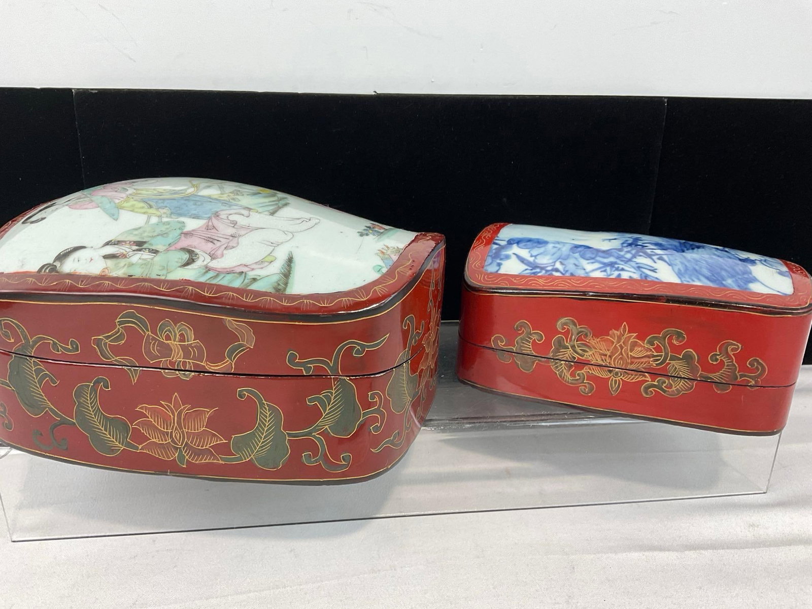 2 Vintage Chinese Export Shard Boxes, Jewelry Stash Boxes, Plate Fragments in Lacquered Wooden Bo... - 3