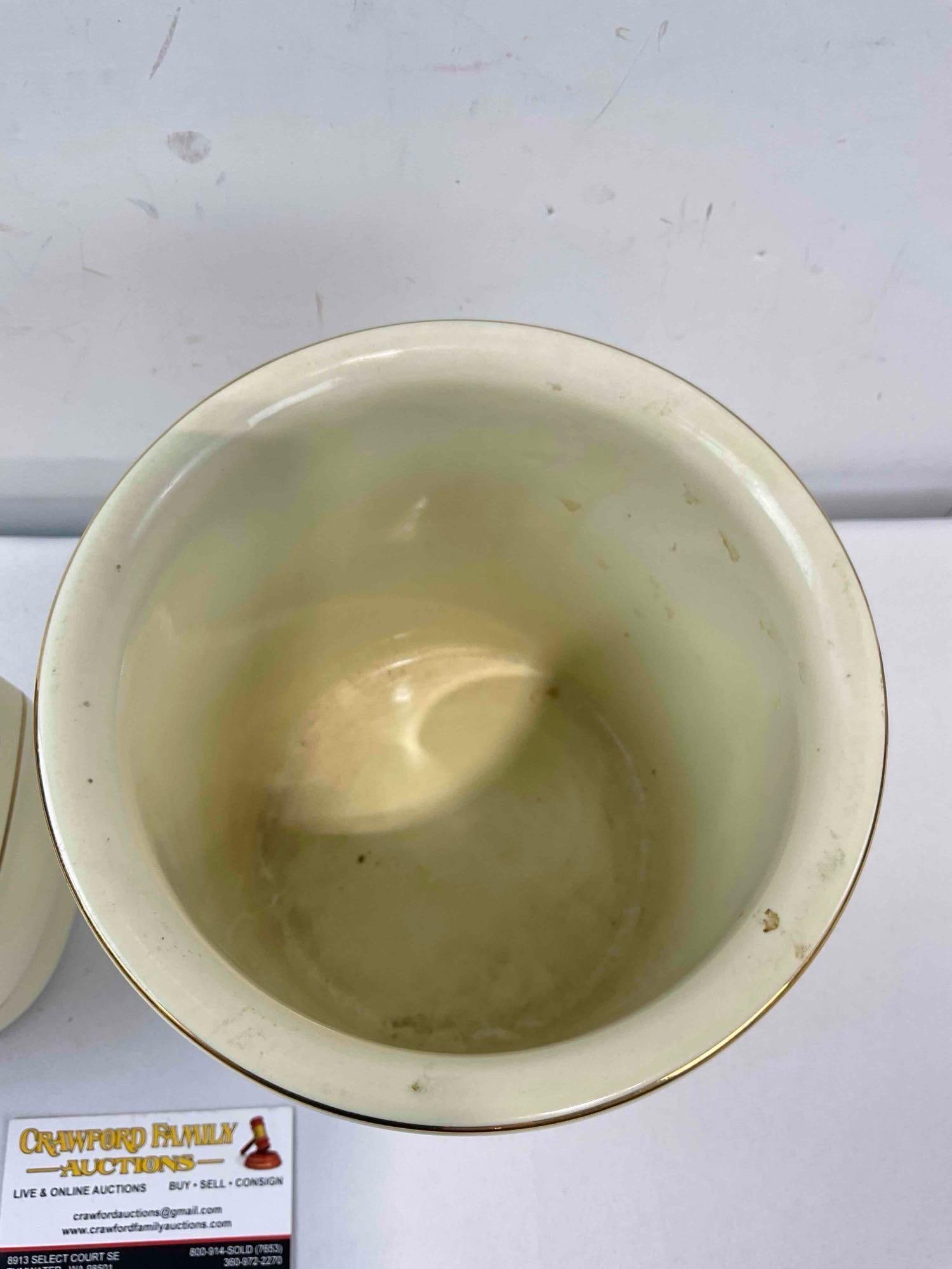 2 pcs Ceramic Kitchen Canisters w/ Autumn Leaf Pattern, 1x Vintage Hall & 1x Ceramic Specialties. - 4