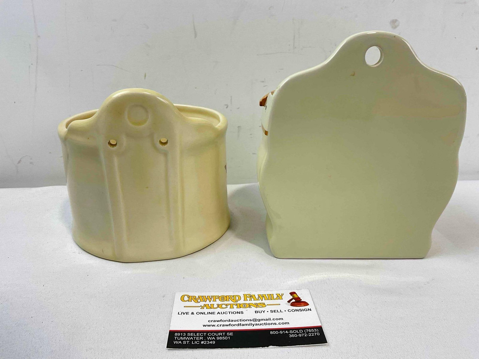 2 pcs Ceramic Salt Cellars w/ Autumn Leaf Pattern, 1x Unmarked, 1x Ceramic Specialties. See pics. - 7