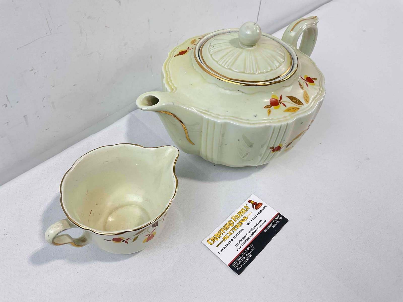 2 pcs Ceramic Assortment w/ Hall China's Autumn Leaf Design, 1x Marked Hall. Good Condition. - 2