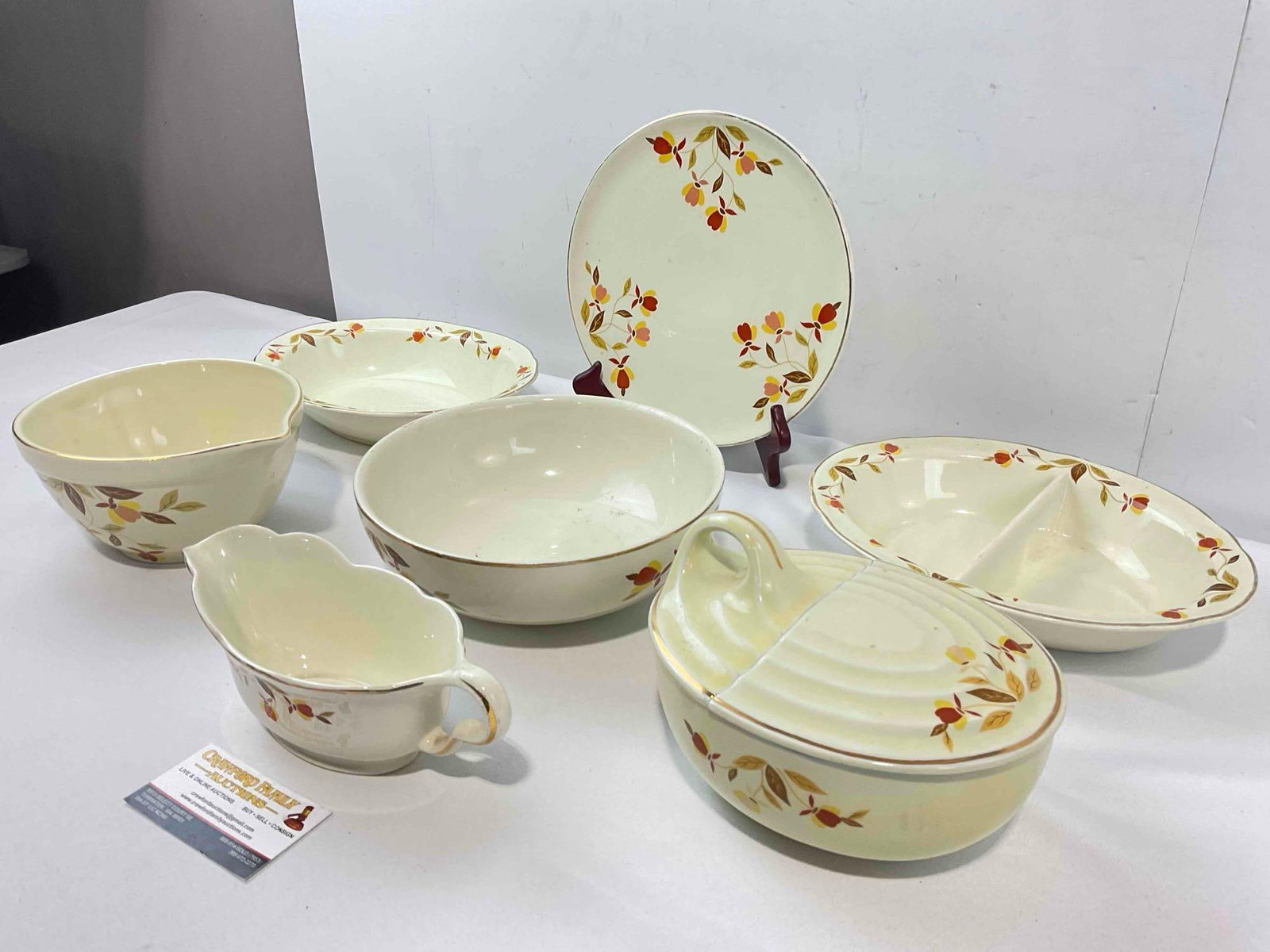 7 pcs Vintage Ceramic Assortment w/ Hall China's Autumn Leaf Pattern, incl. Bowls & More! - 2