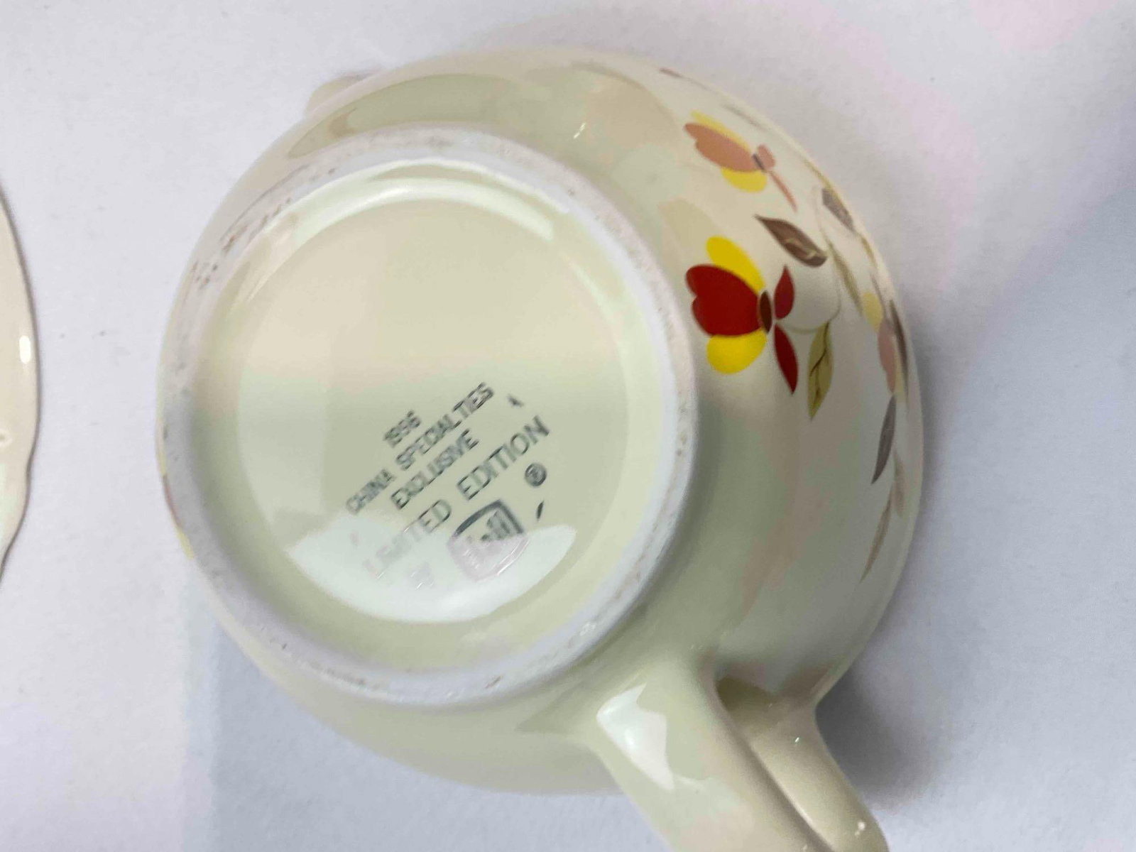 7 pcs Vintage Ceramic Assortment w/ Hall China's Autumn Leaf Pattern, incl. Bowls & More! - 6