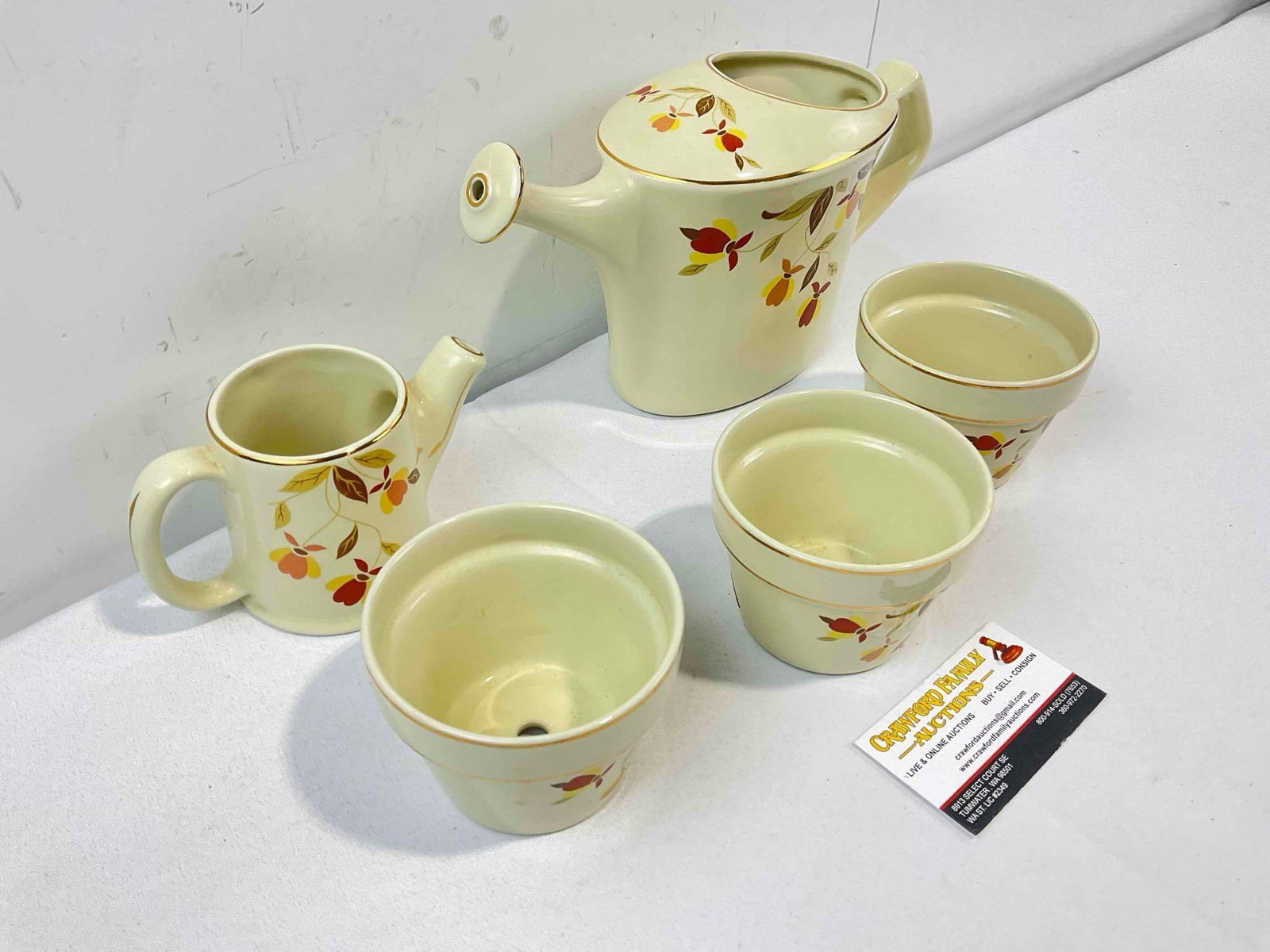 5 pcs Vintage Ceramic Assortment w/ Hall China's Autumn Leaf Pattern, incl. 3x Planter Pots. - 2
