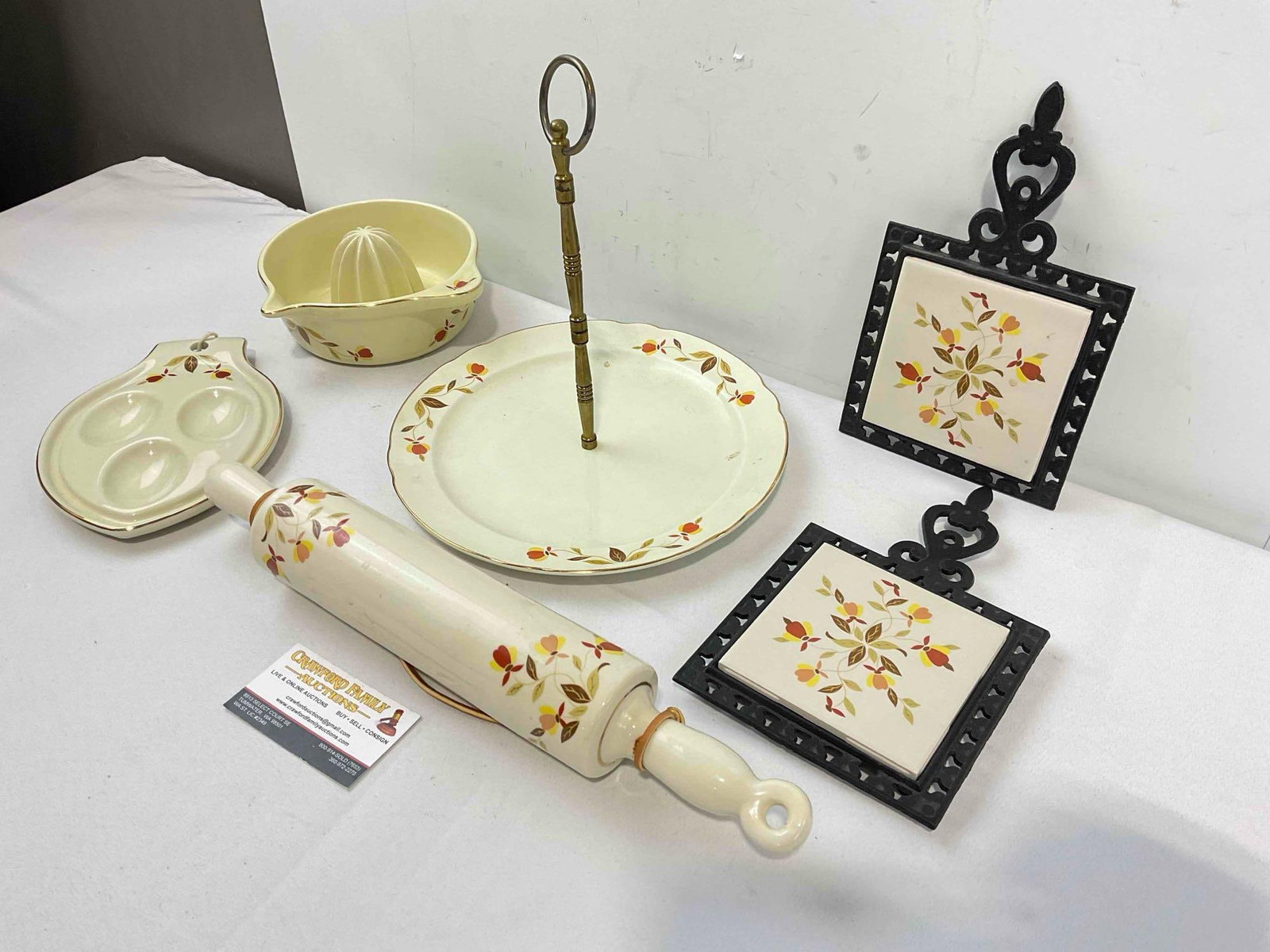 6 pcs Vintage Ceramic Assortment w/ Hall China's Autumn Leaf Pattern, incl. Rolling Pin. See pics. - 2