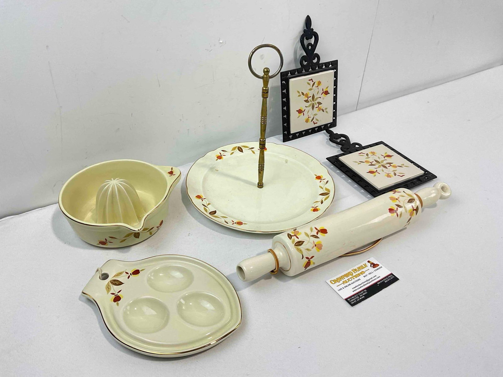 6 pcs Vintage Ceramic Assortment w/ Hall China's Autumn Leaf Pattern, incl. Rolling Pin. See pics. - 3
