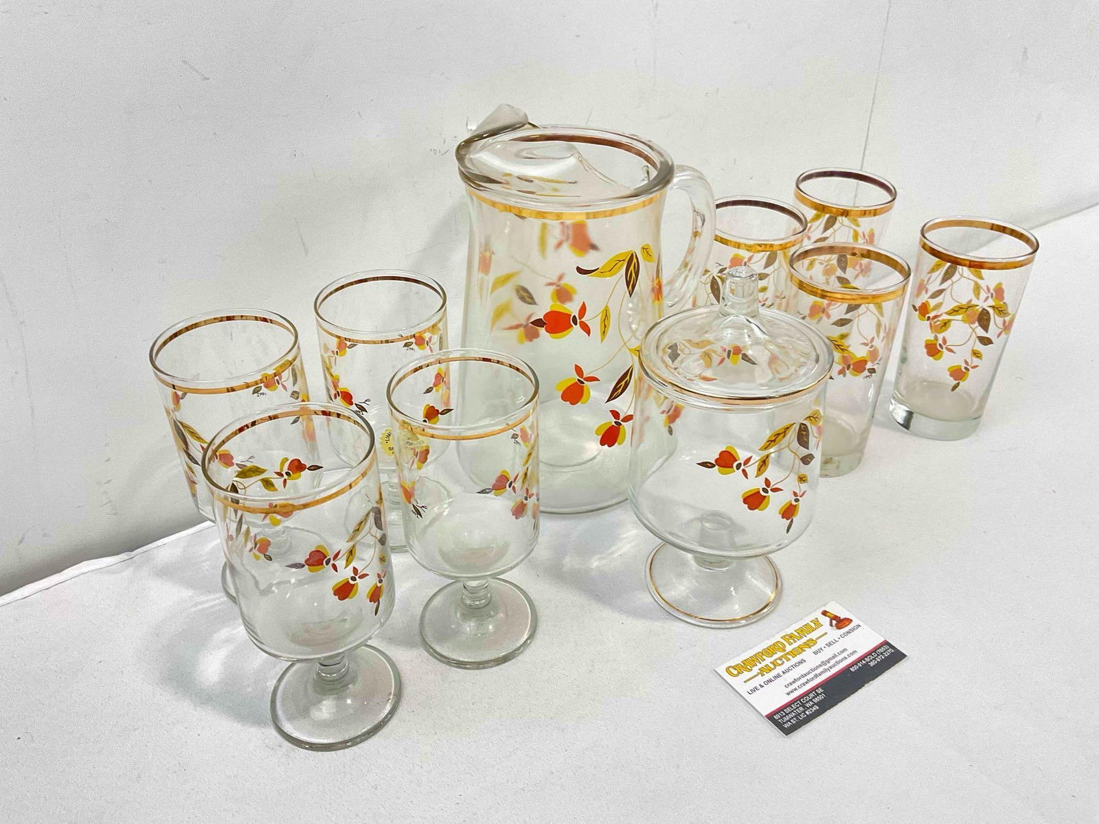 10 pcs Vintage Glassware w/ Hall China's Autumn Leaf Design, incl. 8x Cups, Pitcher & Candy Jar. - 3