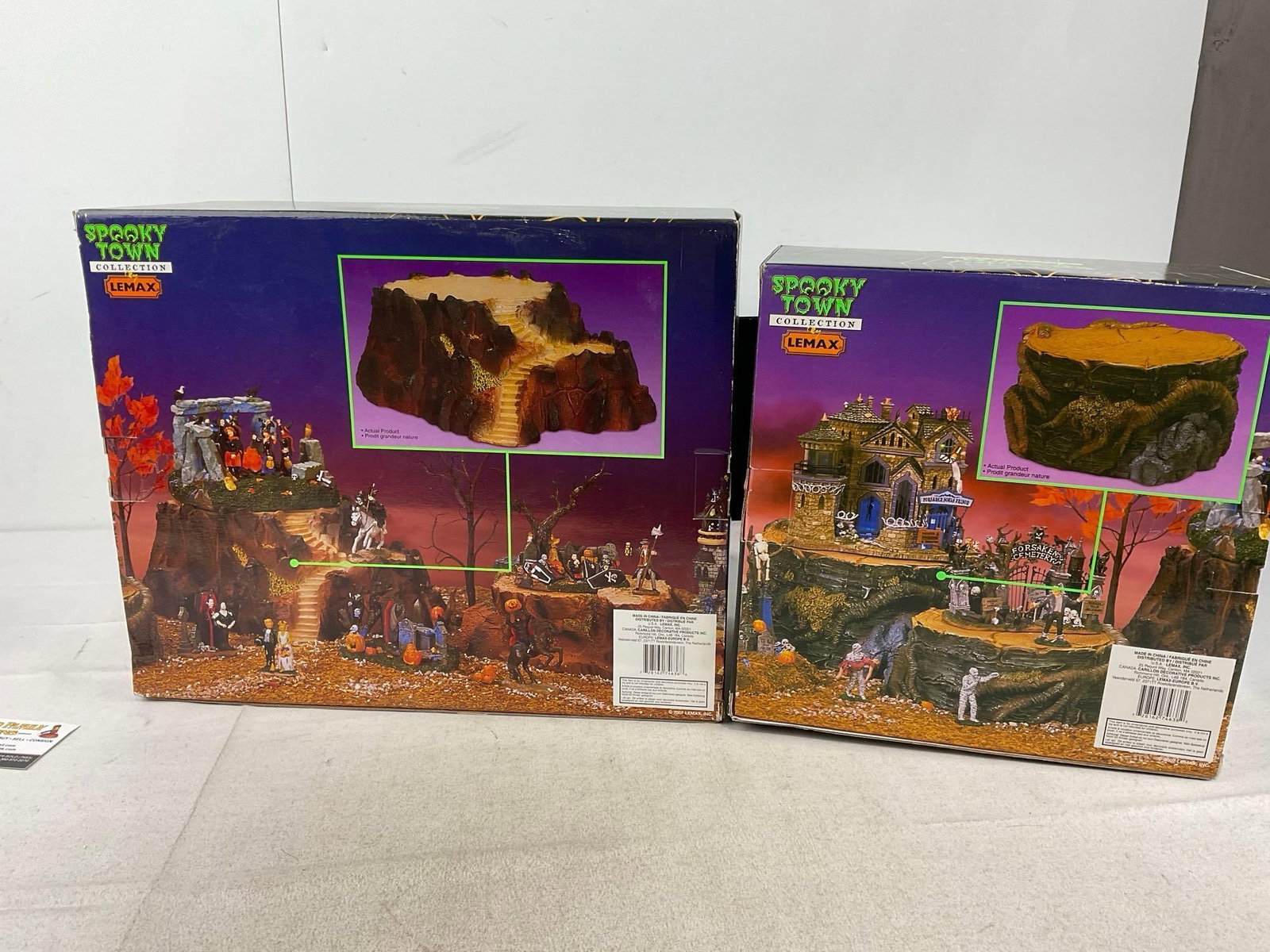 Lemax Spooky Town Figures in box, Hill Top Display Platform & Tree Stump Display Platform Large - 4