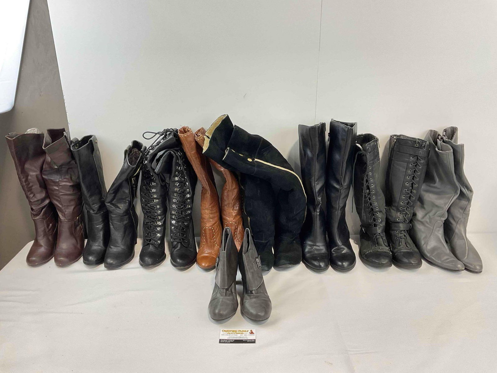 9 Pairs of Women's US 5.5-7 Boots, incl. Fergalicious by Fergie, Chinese Laundry & More! See pics.: 9 Pairs of Women's US 5.5-7 Boots, incl. Fergalicious by Fergie, Chinese Laundry & More! sizes run from 5.5 to 7. Most look to be faux leather, some are shedding pieces, all have wear indicative