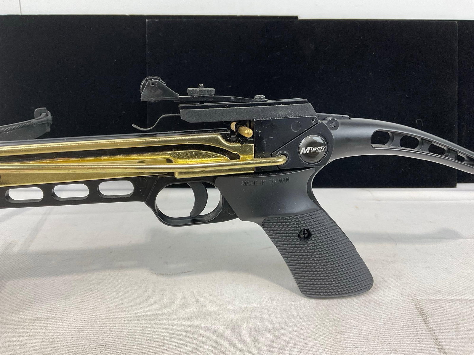 M-Tech Mini Crossbow 80lb Draw, w/ 19 6 3/8 inch Bolts - 5