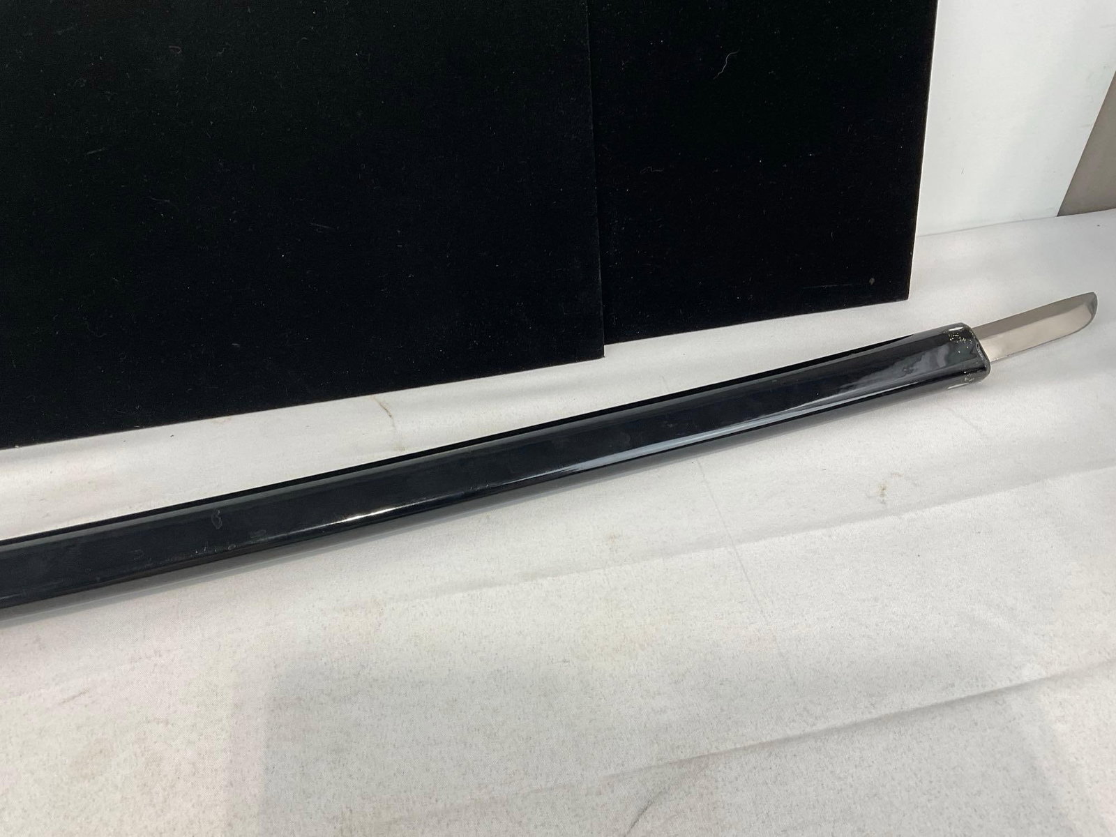 USMC Ceremonial Saber, made in Pakistan, 28 inch blade, w/scabbard, missing end cap - 3