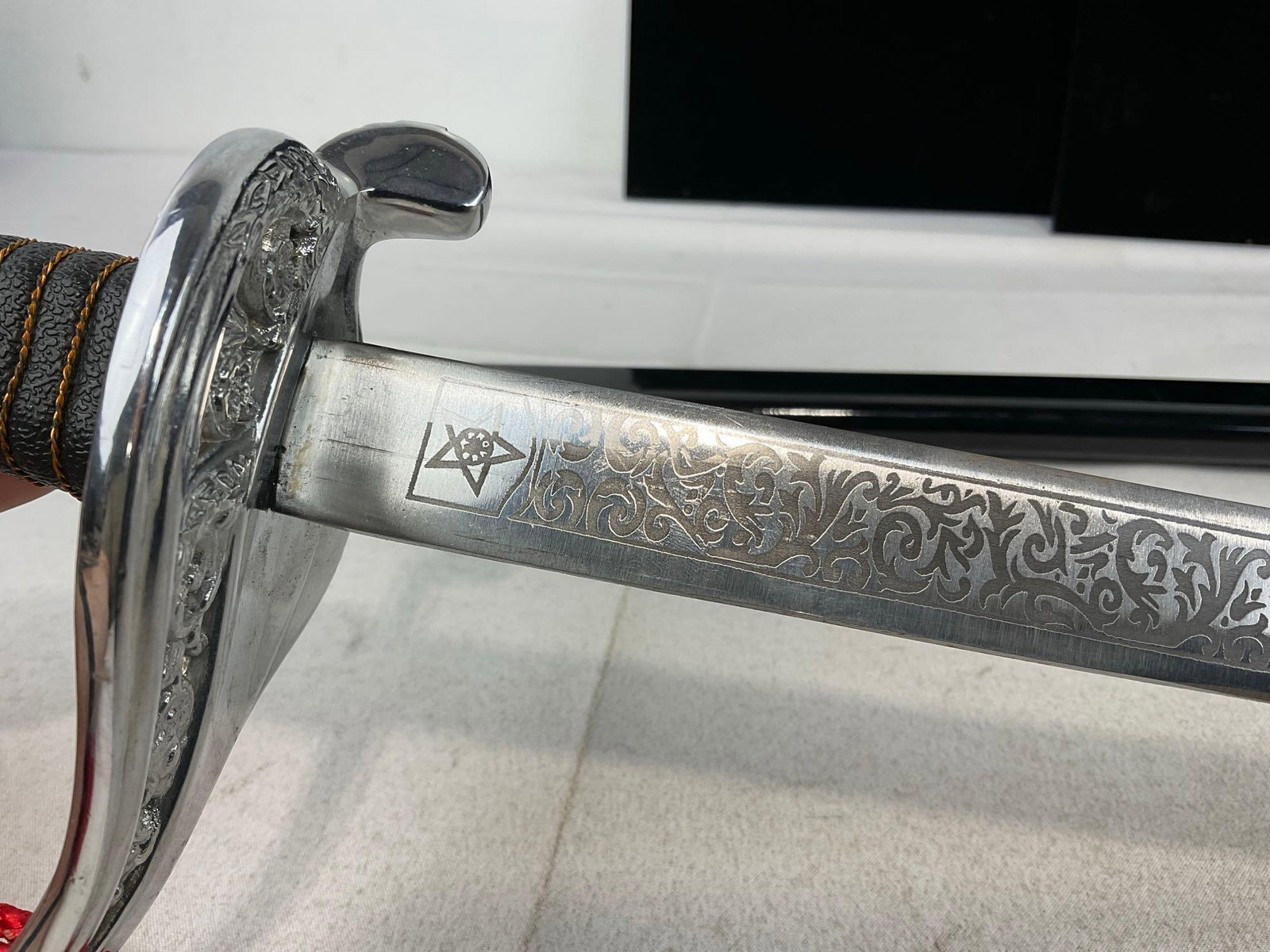 USMC Ceremonial Saber, made in Pakistan, 28 inch blade, w/scabbard, missing end cap - 7