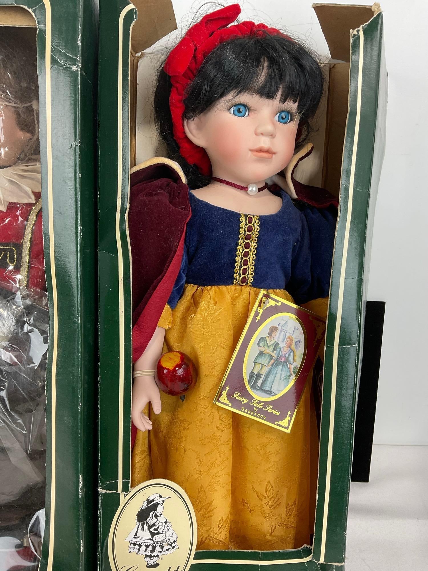 Set of 3 Geppeddo Dolls, Snow White & Robin Hood Fairy Tale Series, & William the Beefeater, 16 i... - 2