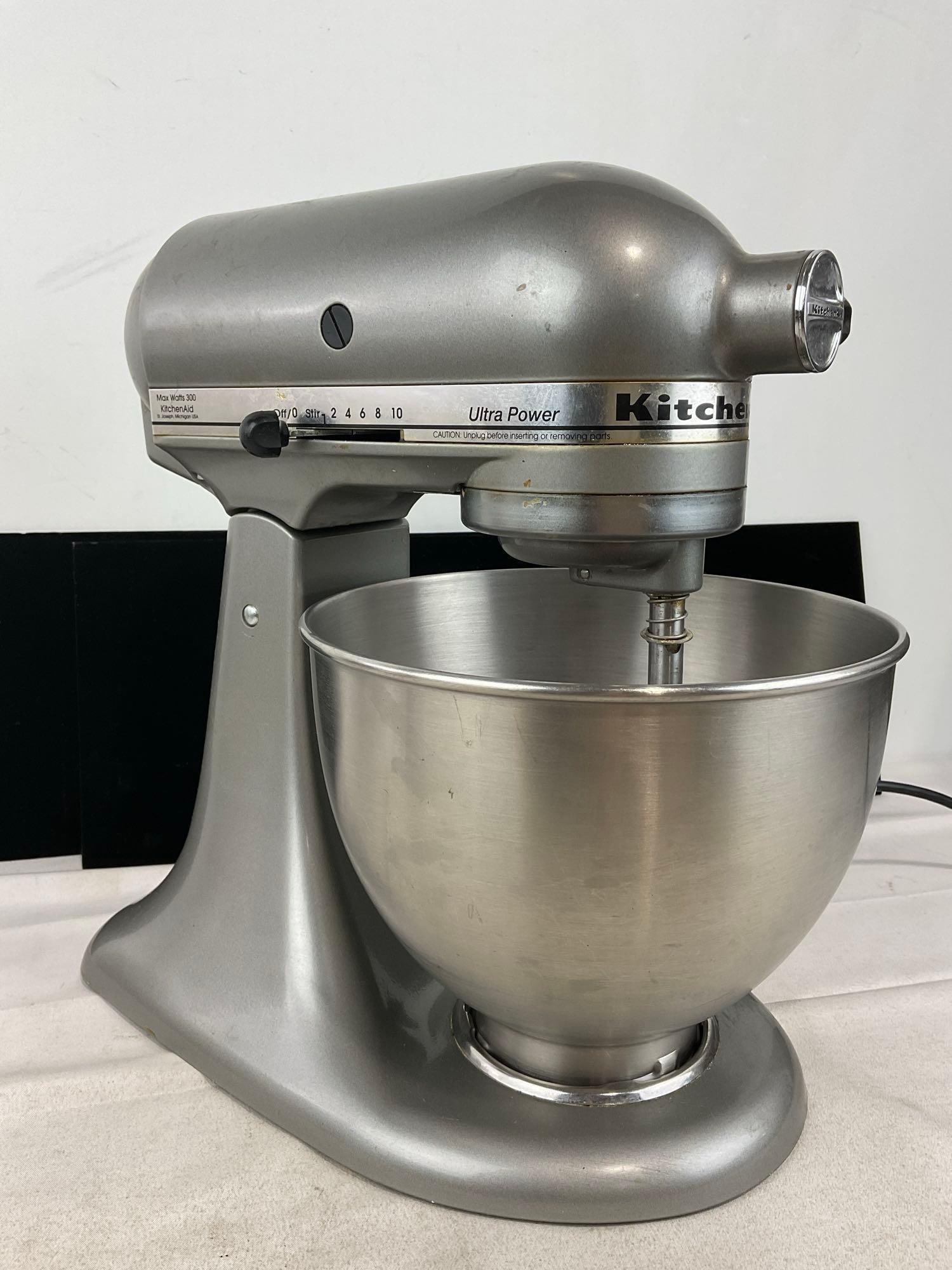 KitchenAid Ultra Power Stand Mixer KSM95CUO, Stainless Steel Finish, tested & working - 3
