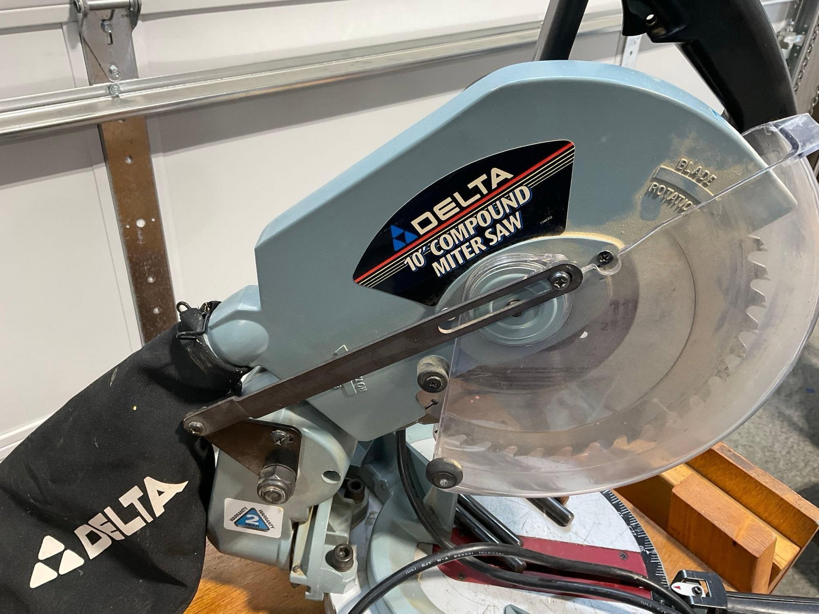 Delta 10 inch Compound Miter Saw, tested & working - 2
