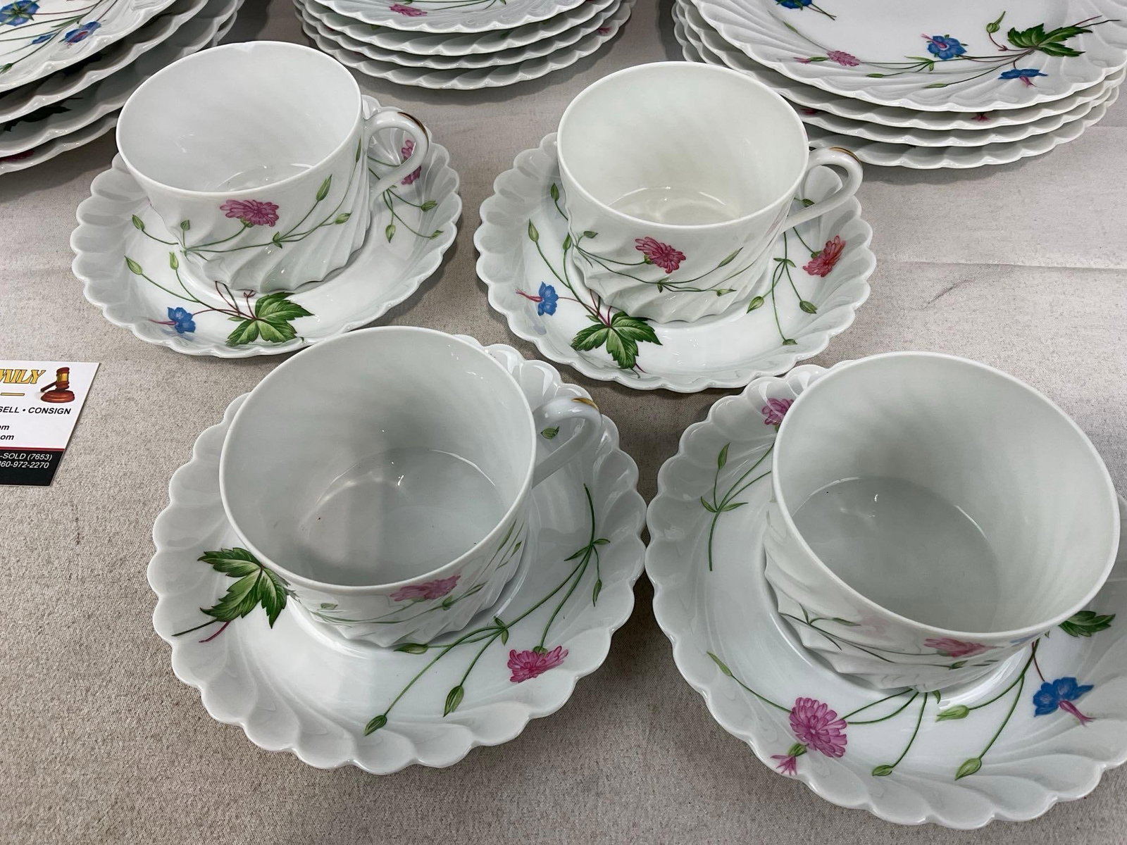 Haviland Limoges Porcelain China, Florence Pattern, Service for 4, Dinner, Lunch, & Bread plates... - 3