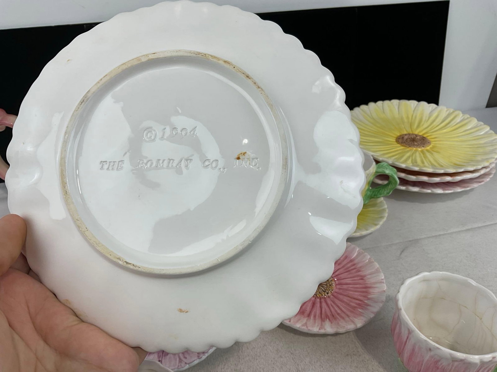 Vintage 1994 Bombay Company Flower Tea Set, different Teapot, Service for 4 - 5