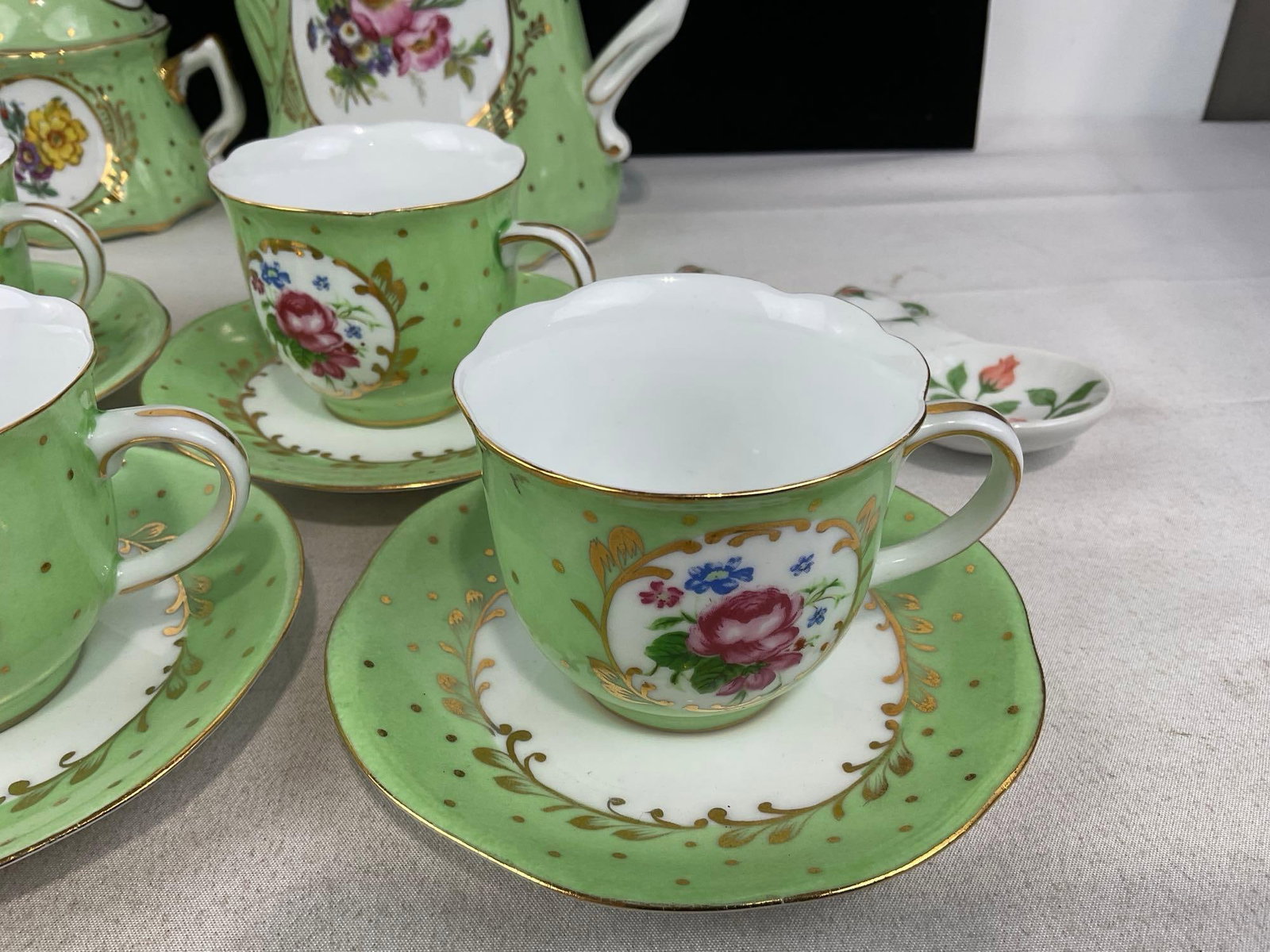 Green & White w/Floral Pattern Limoges China, Sugar & Creamer, Teapot, 6 Saucers & 6 cups - 4