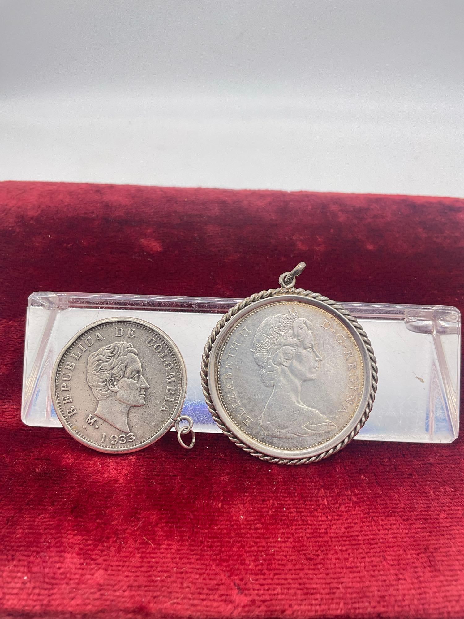 1965 Canadian Silver dollar in 835 Silver bezel + 1933 Coumbnian Silver .900 Silver 50 cenavos 12...: c-6420 Nice coins