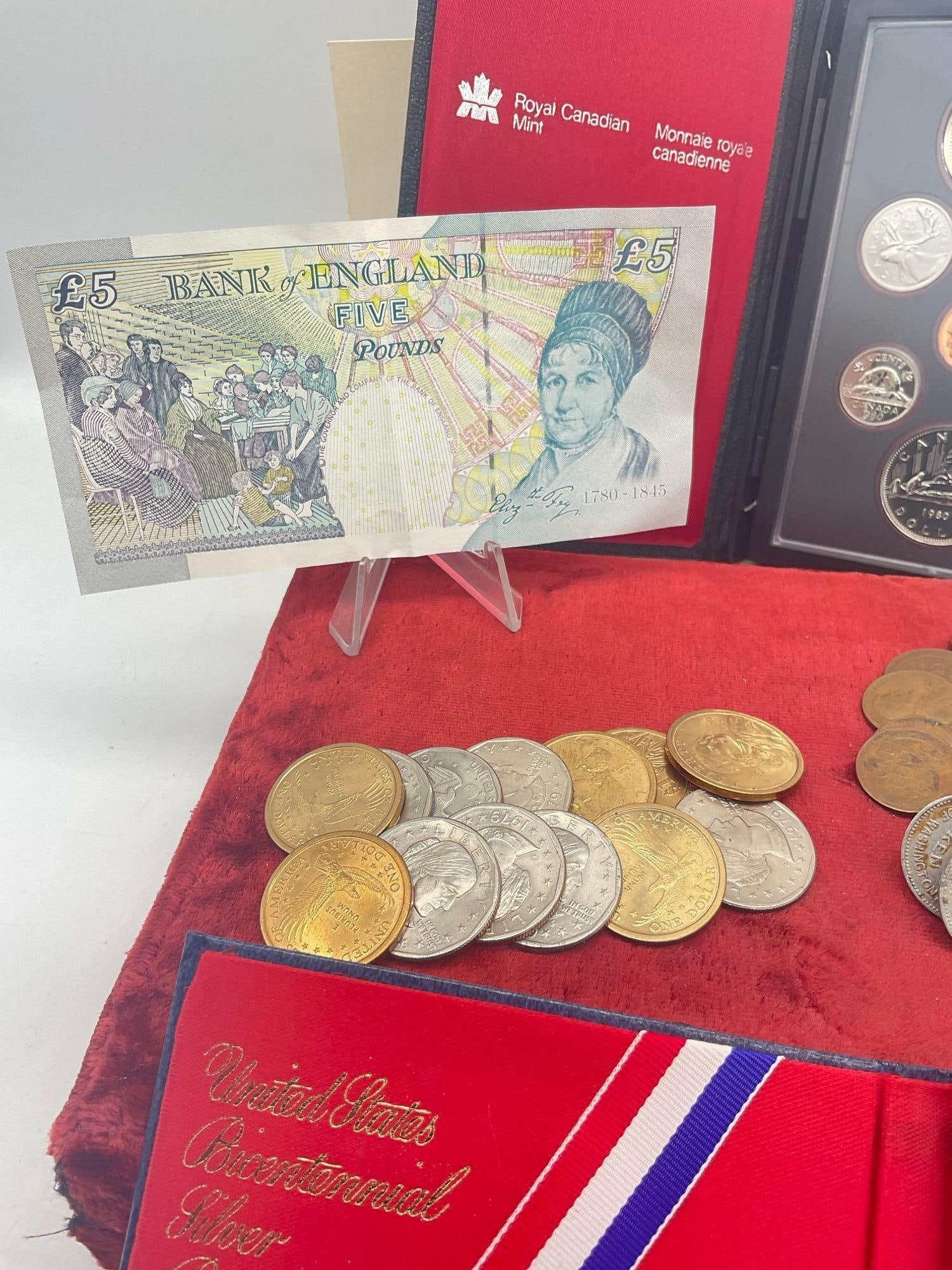 Canadian & US coins, 5 # English Note, wheat pennies, Bicentennial Silver 3 coin set etc - 4