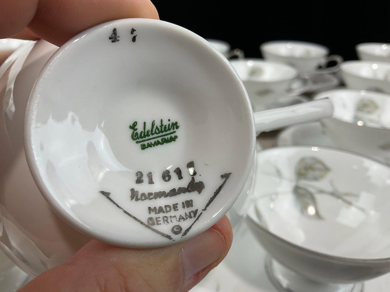 Edelstein Bavarian China, Normandy Pattern, 15 cups & 15 saucers, 30 pcs - 4