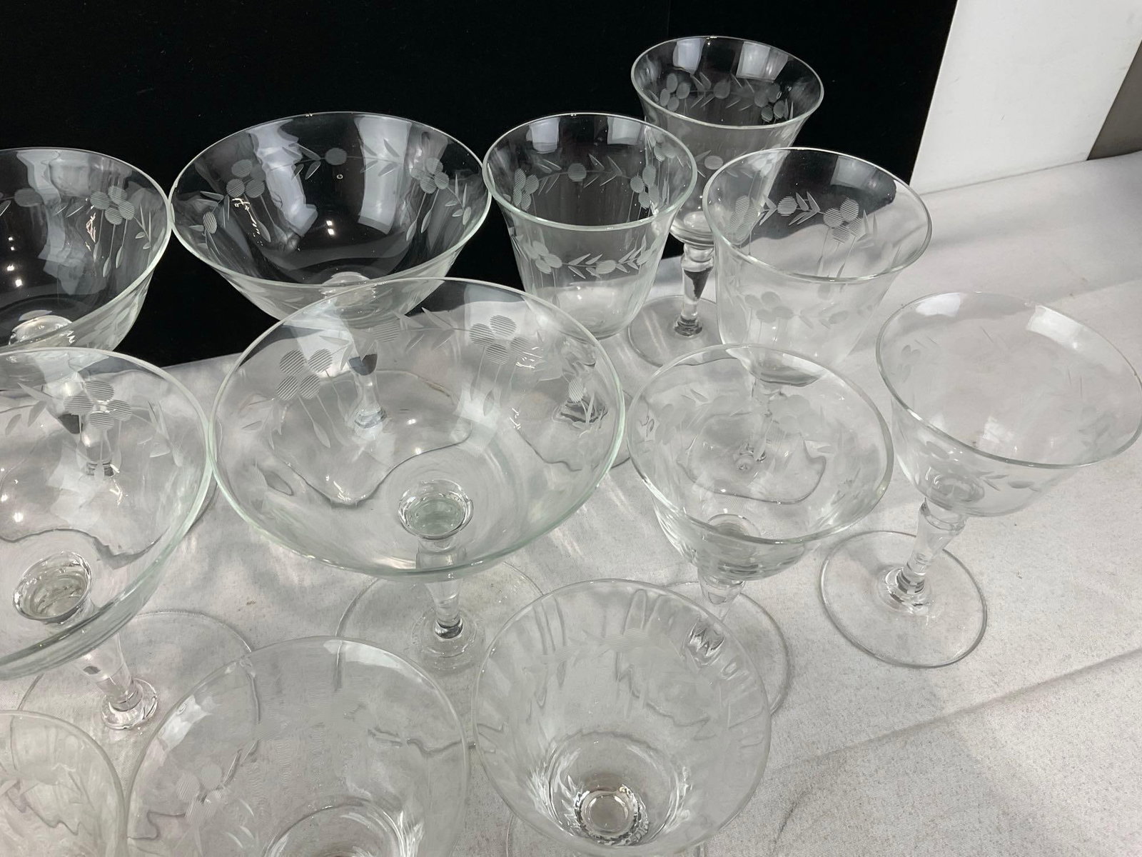 2 Decanters w/stoppers, 17 Princess House etched glasses, Cordial, coupe, wine goblets & more - 4