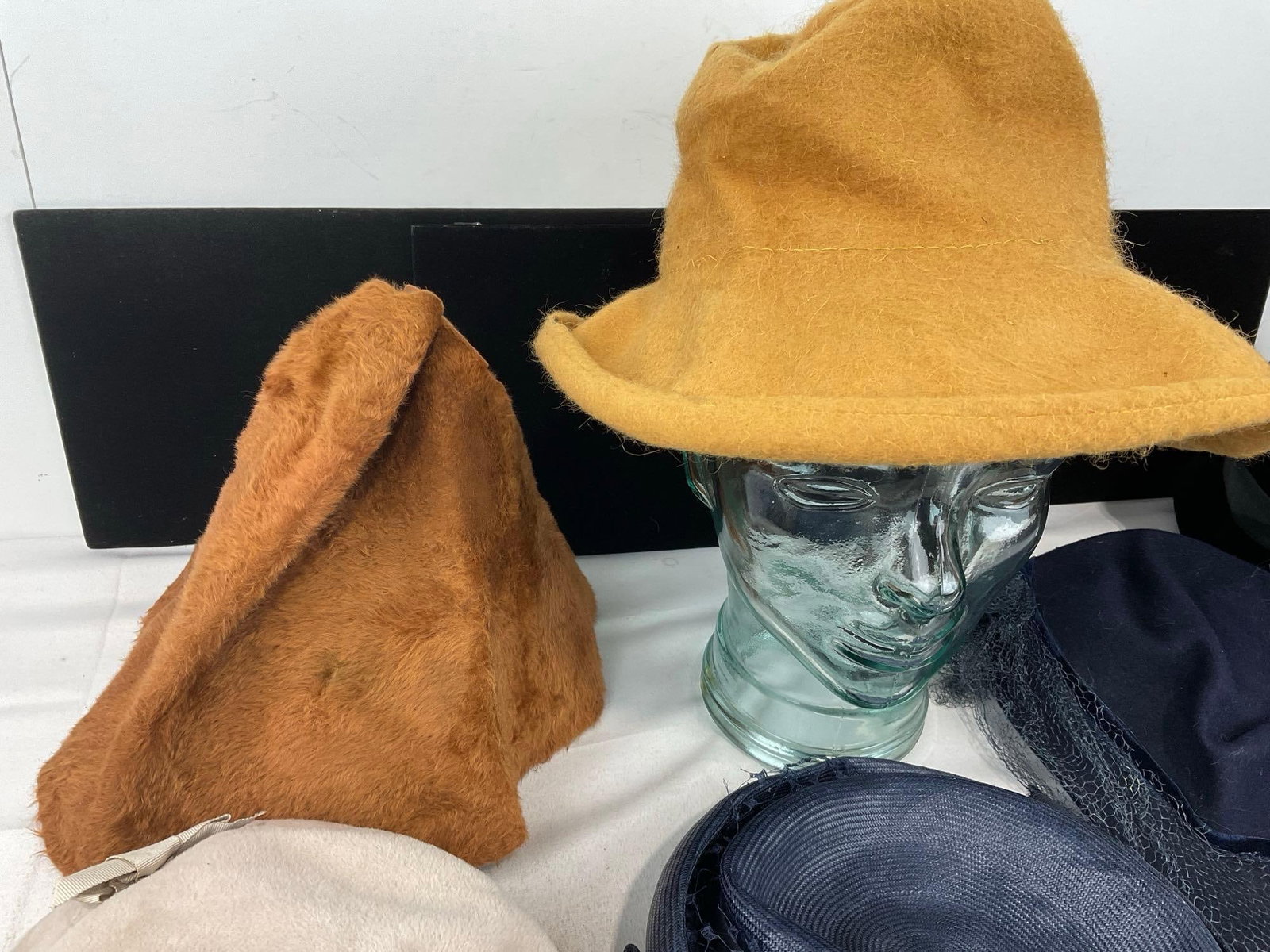 Collection of 6 1940s-50s Hats, variety of brands, Velour, Brushed Felt Cloche, few Pillbox hats - 4