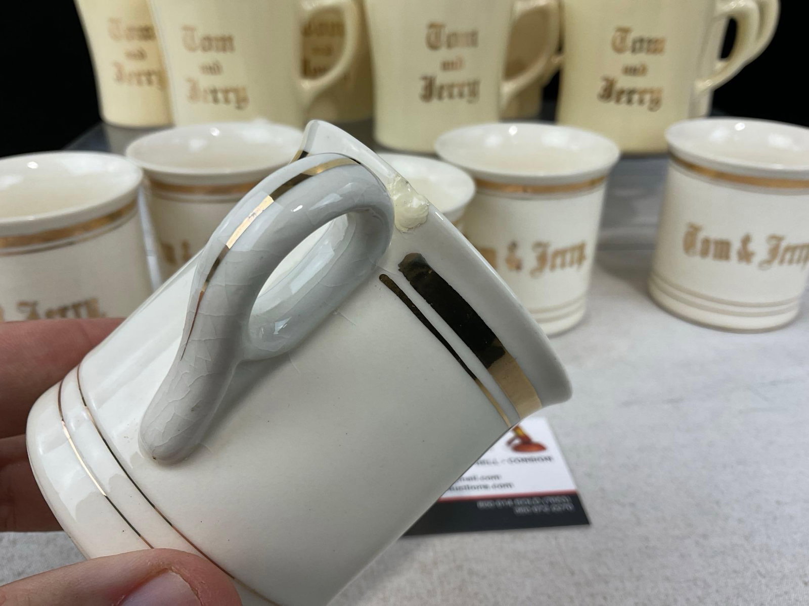 13 Vintage Tom & Jerry Mugs, w/gilt lettering, 6 Chikaramachi made in Japan, 7 of the other pattern - 4