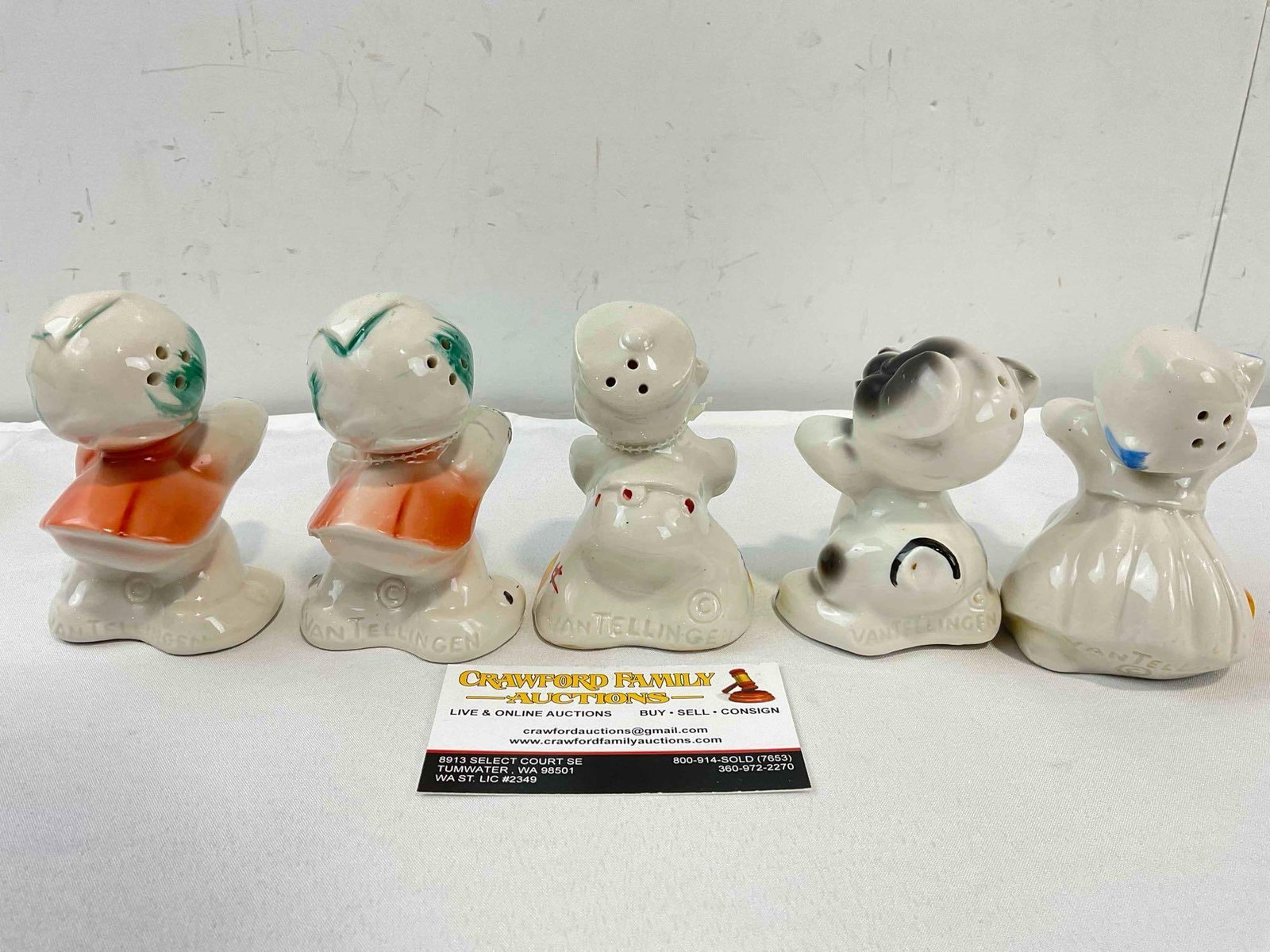 5 pcs Vintage Van Tellingen Ceramic Single Salt & Pepper Shakers, incl. 4x People & 1x Dog. - 4